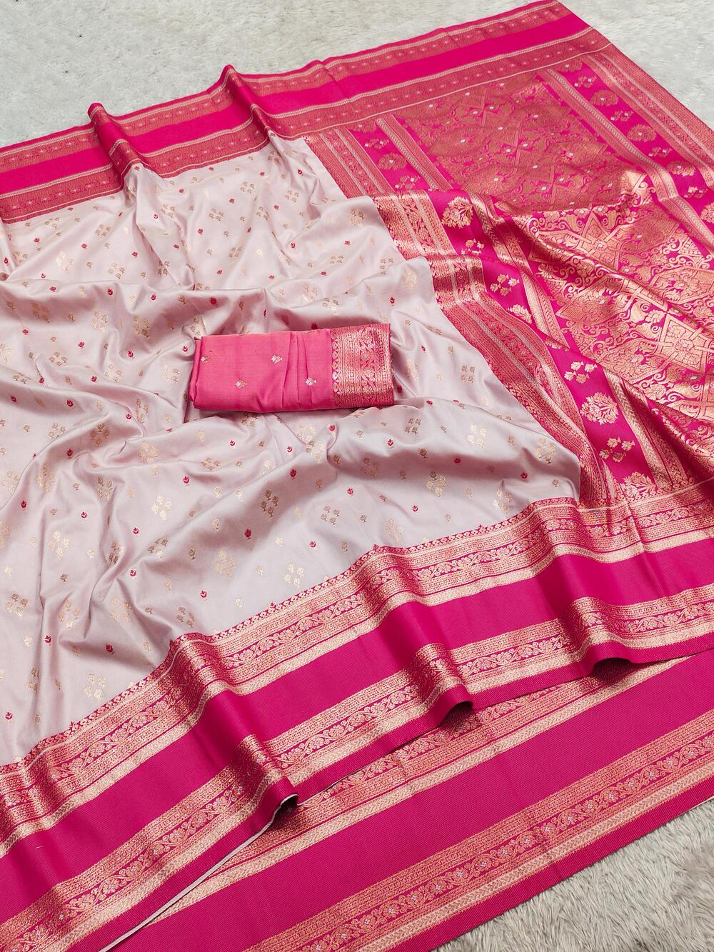 Grandiose Beige Pure Zari Weaving Banarasi Silk Saree With Stunner Blouse Piece