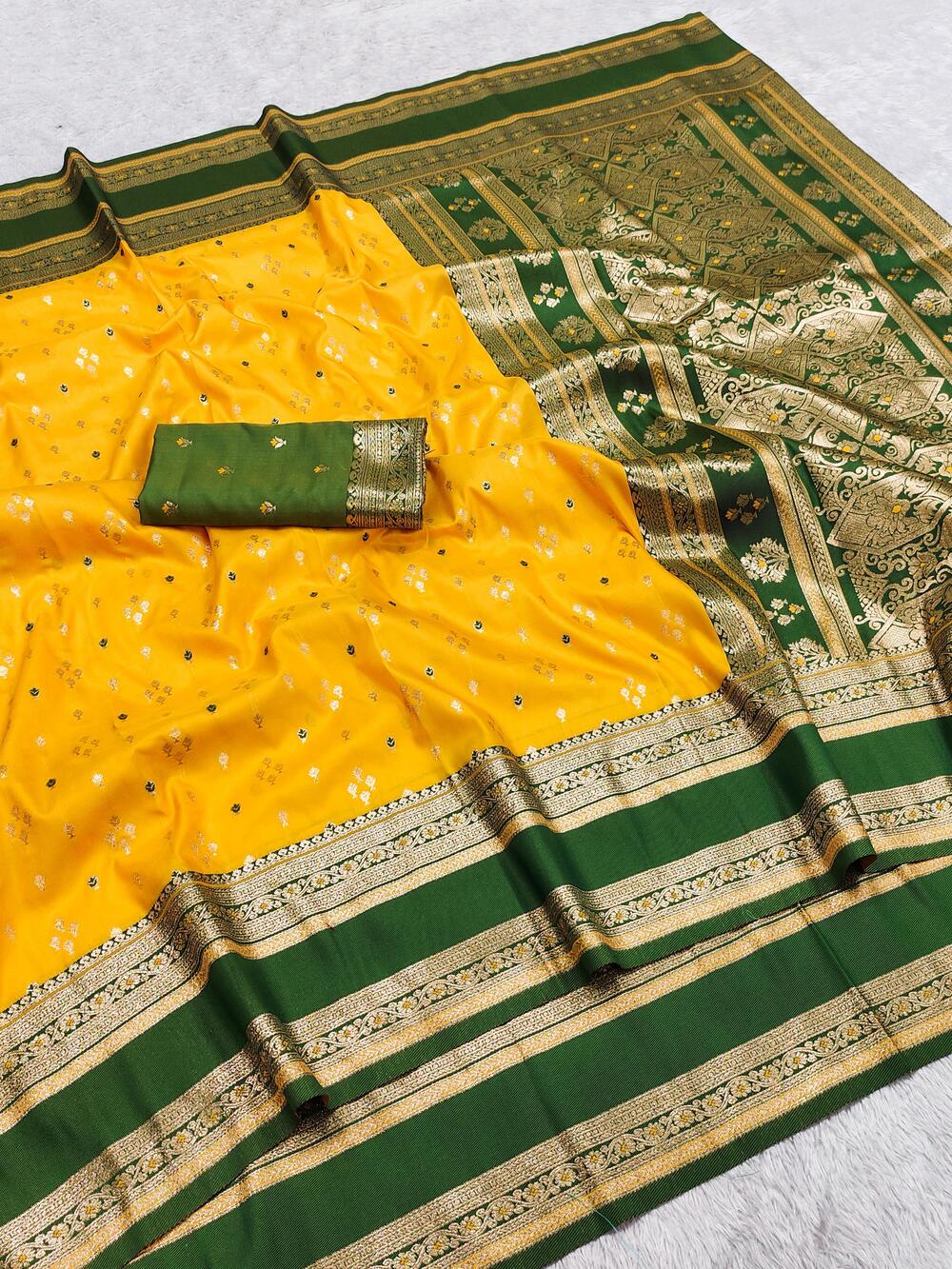 Redolent Yellow Pure Zari Weaving Banarasi Silk Saree With Enigmatic Blouse Piece
