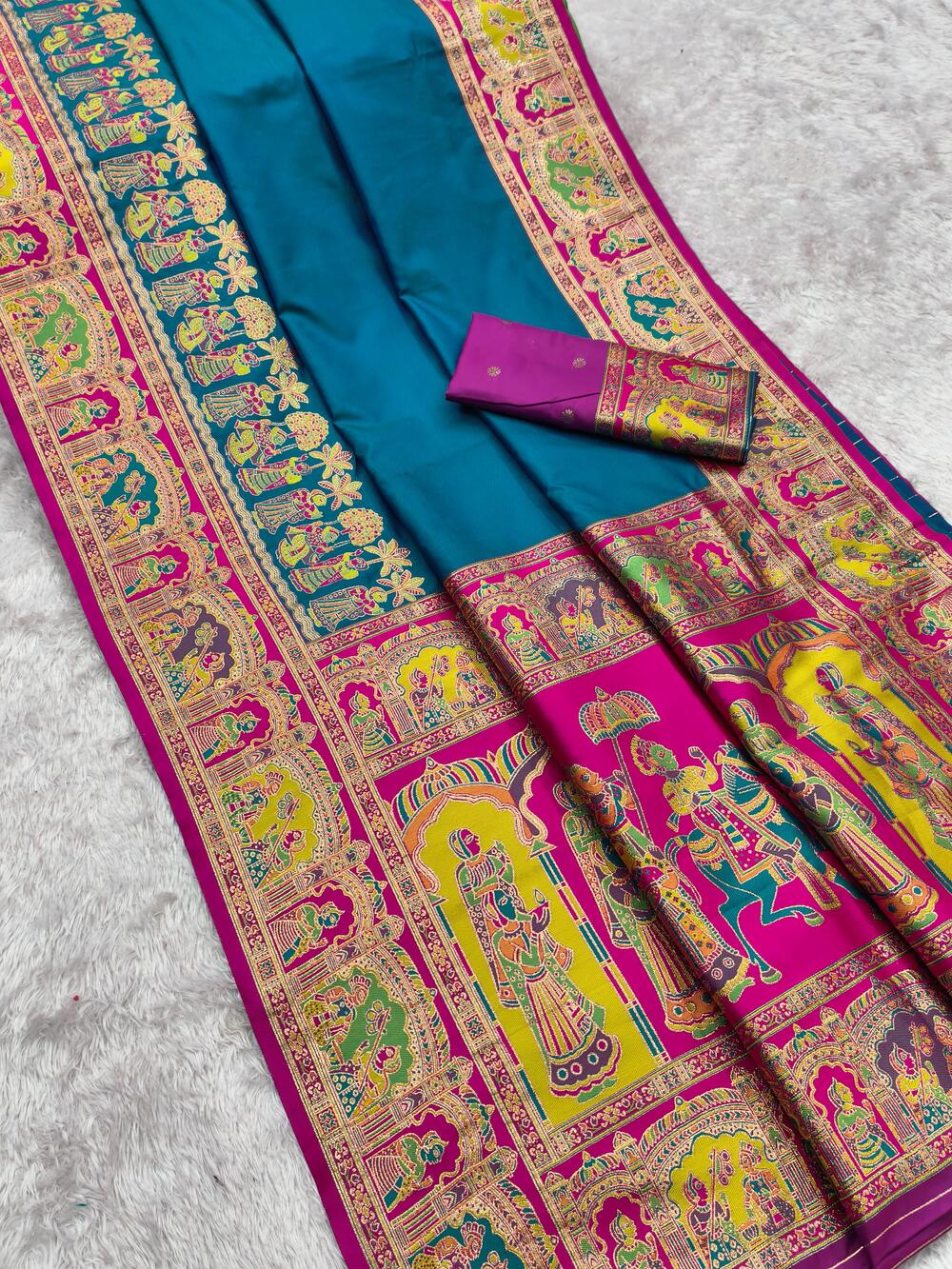 Comely Blue Pashmina Saree With Pulsating Blouse Piece