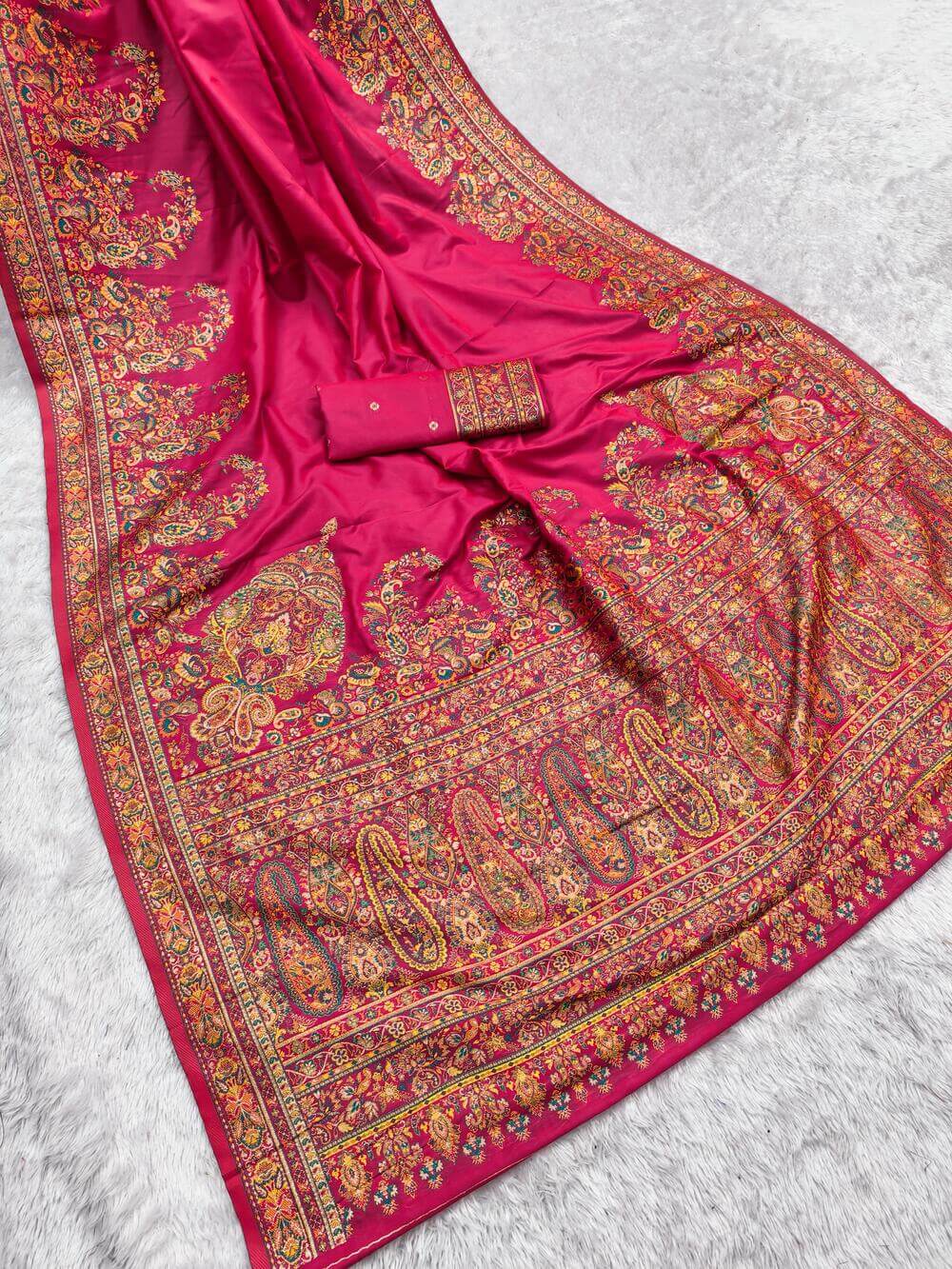 Glorious Dark Pink Pashmina Saree With Breathtaking Blouse Piece