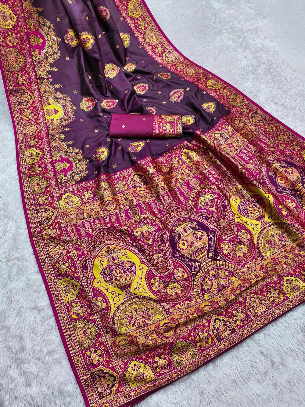 Entrancing Purple Pashmina Saree With Divine Blouse Piece