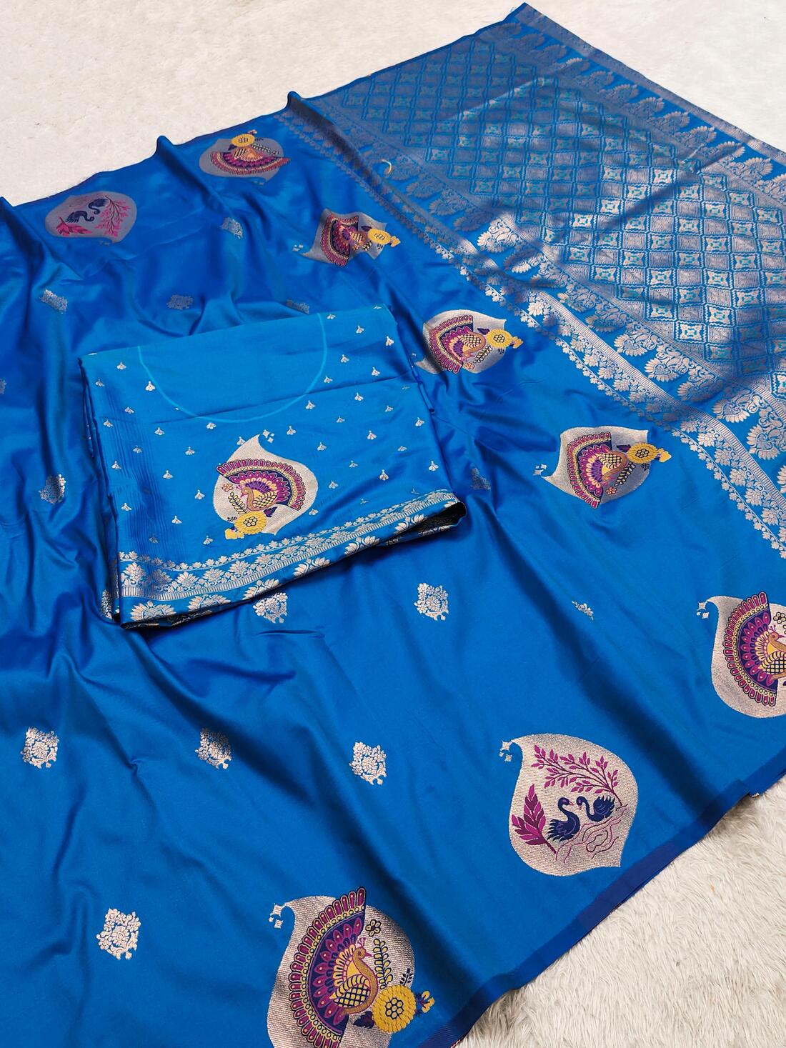 Luxuriant Blue Pure Zari Weaving Banarasi Silk Saree With Wonderful Blouse Piece