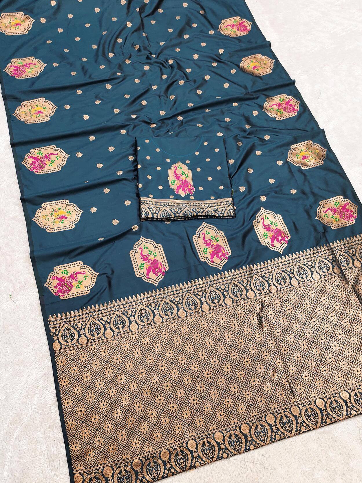 Lissome Navy Blue Pure Zari Weaving Banarasi Silk Saree With Sensational Blouse Piece