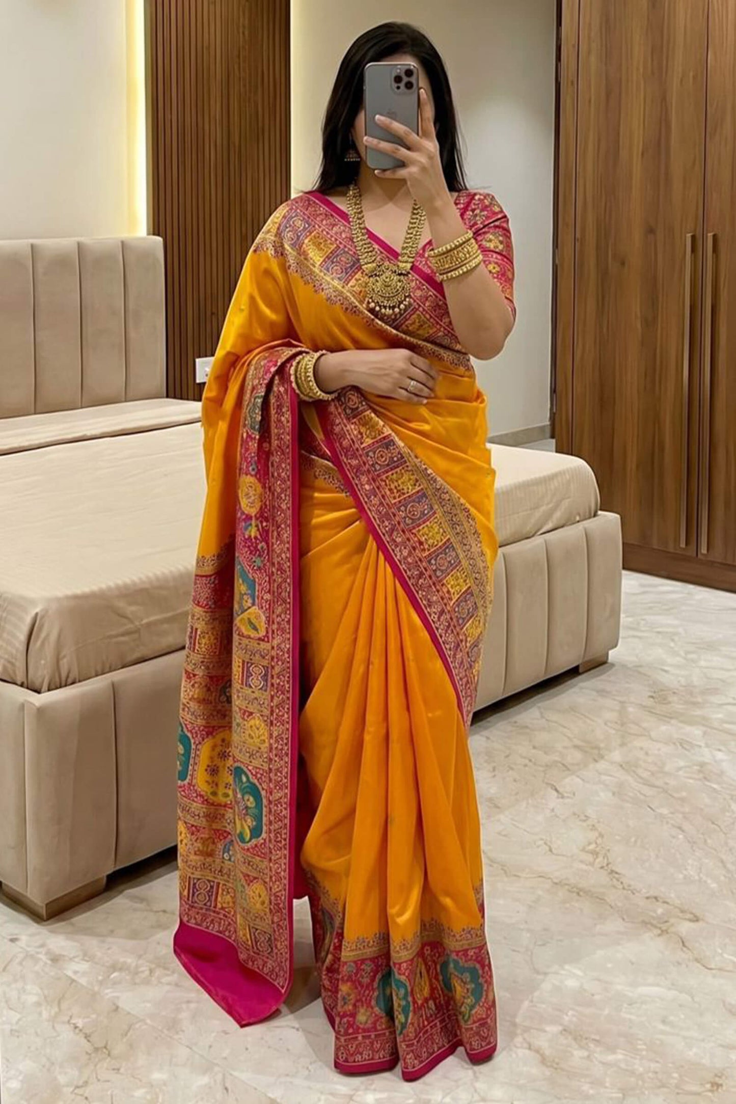 Lissome Orange Pashmina Silk Saree With Trendy Blouse Piece