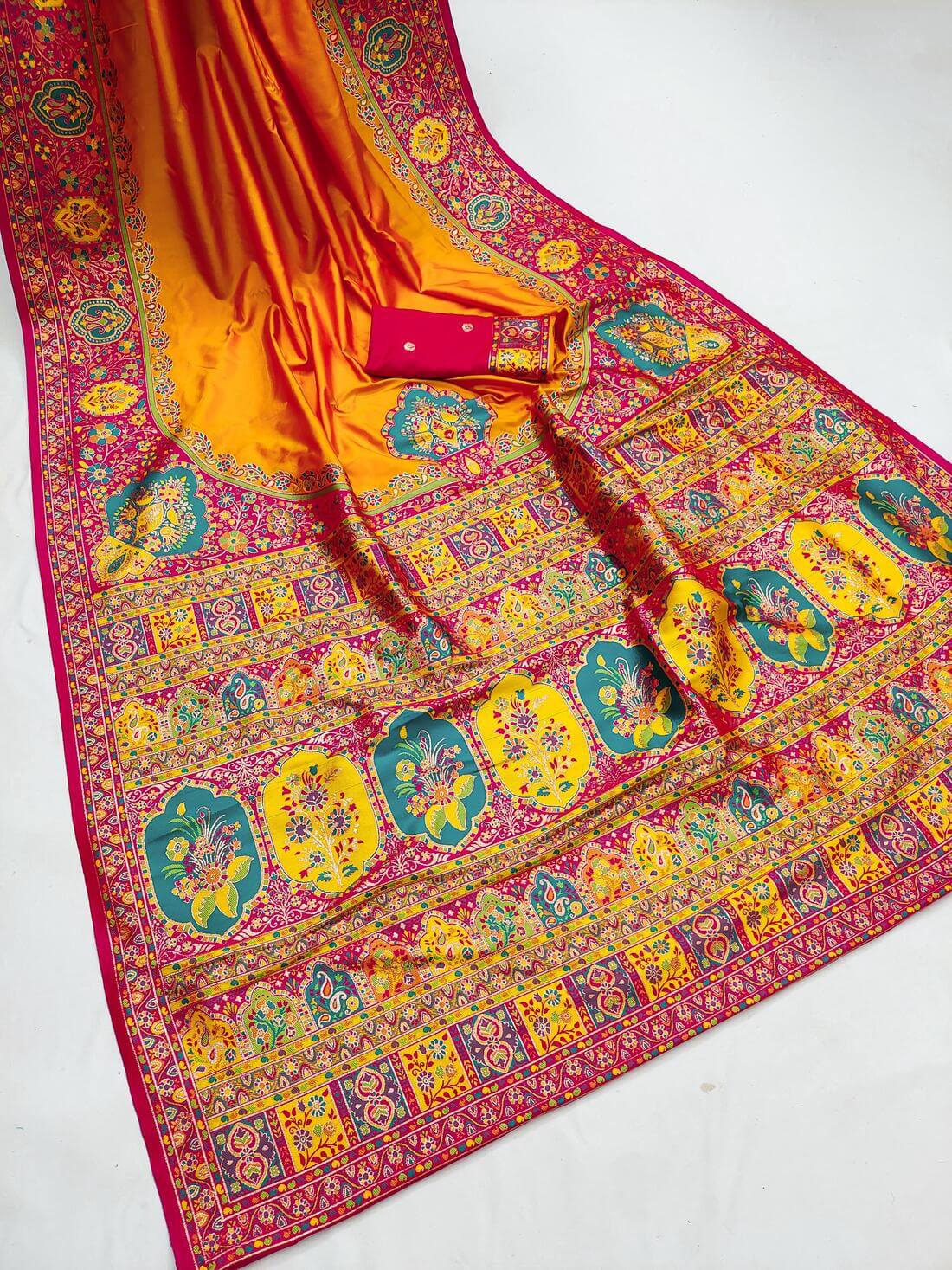Lissome Orange Pashmina Silk Saree With Trendy Blouse Piece