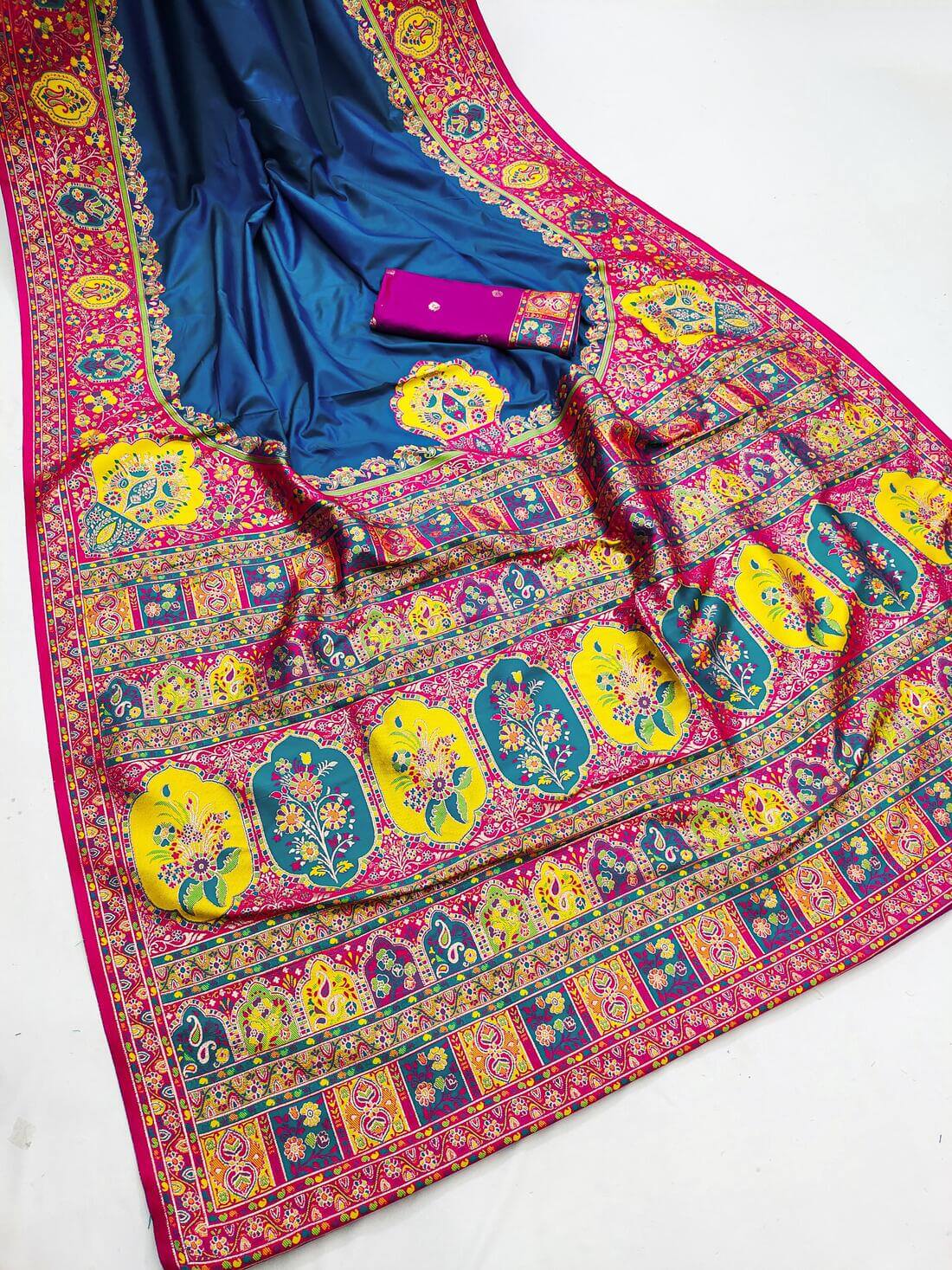 Efflorescence Rama Pashmina Silk Saree With Angelic Blouse Piece
