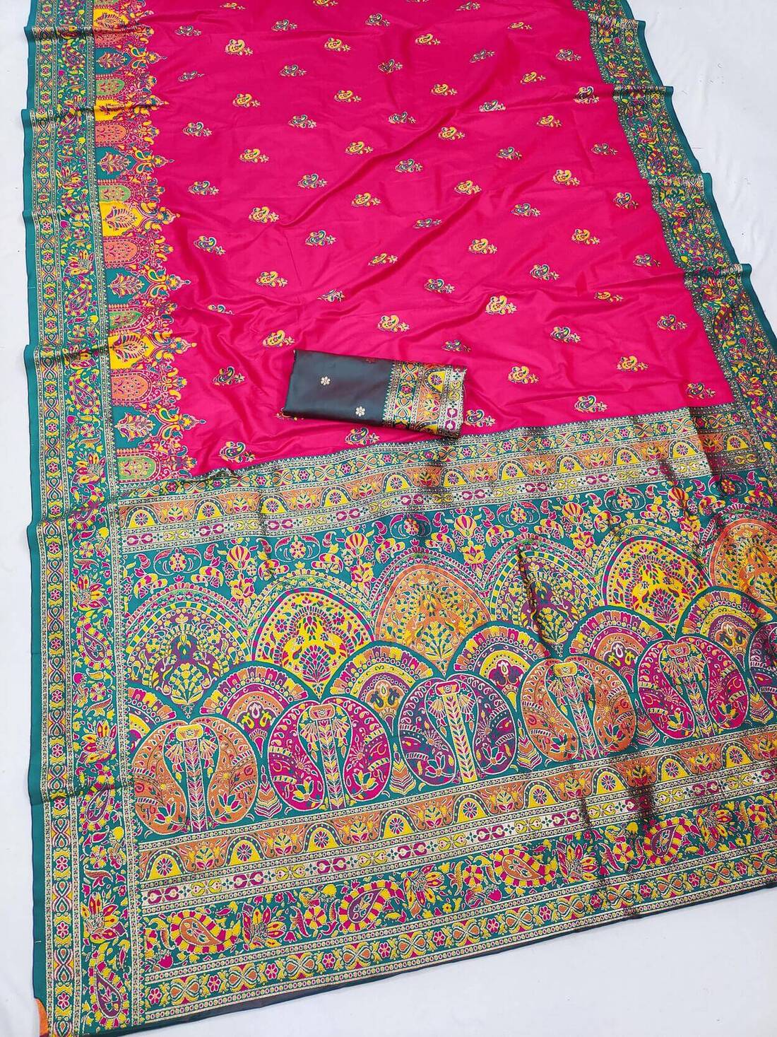 Snappy Dark Pink Pashmina Silk Saree With Propinquity Blouse Piece