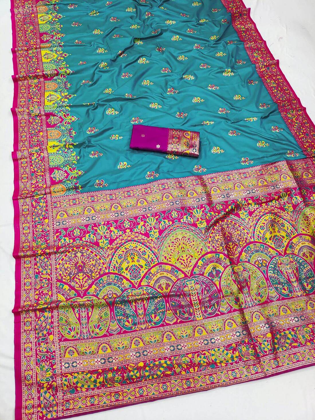 Phenomenal Firozi Pashmina Silk Saree With Symmetrical Blouse Piece