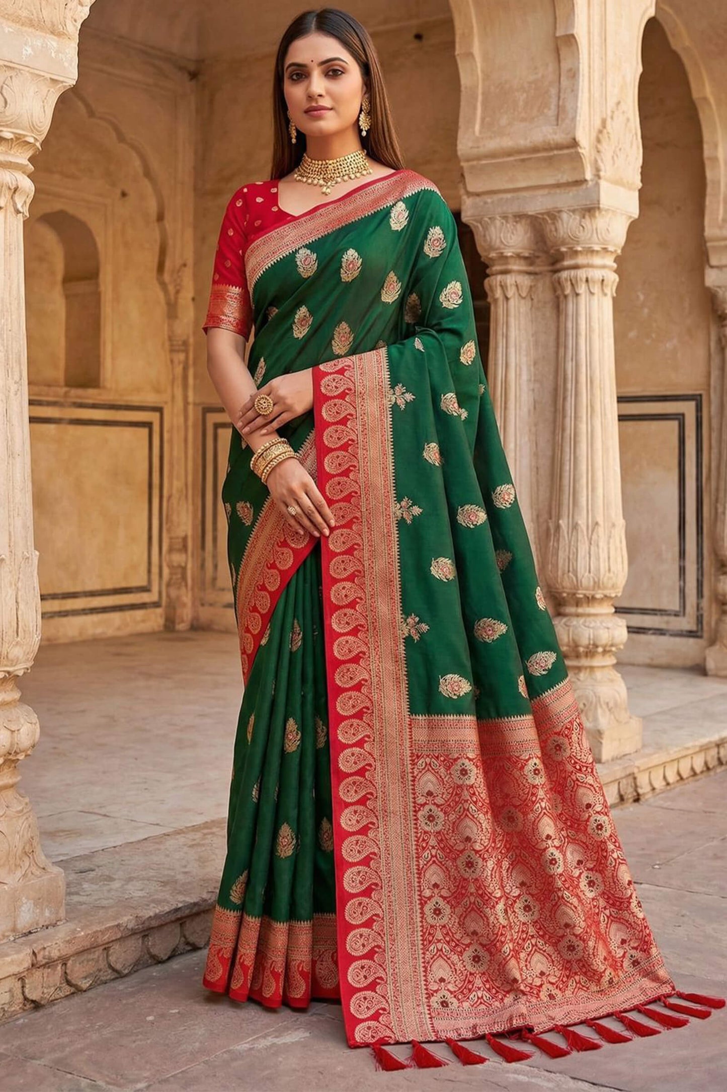 Allure Dark Green Pure Zari Weaving Banarasi Silk Saree With Classic Blouse Piece