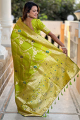 Chatoyant Parrot Soft Banarasi Silk Saree With Fragrant Blouse Piece