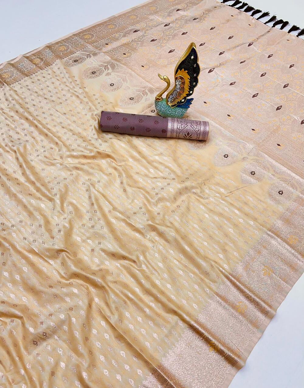 Alluring Beige Cotton Silk Saree With Fairytale Blouse Piece