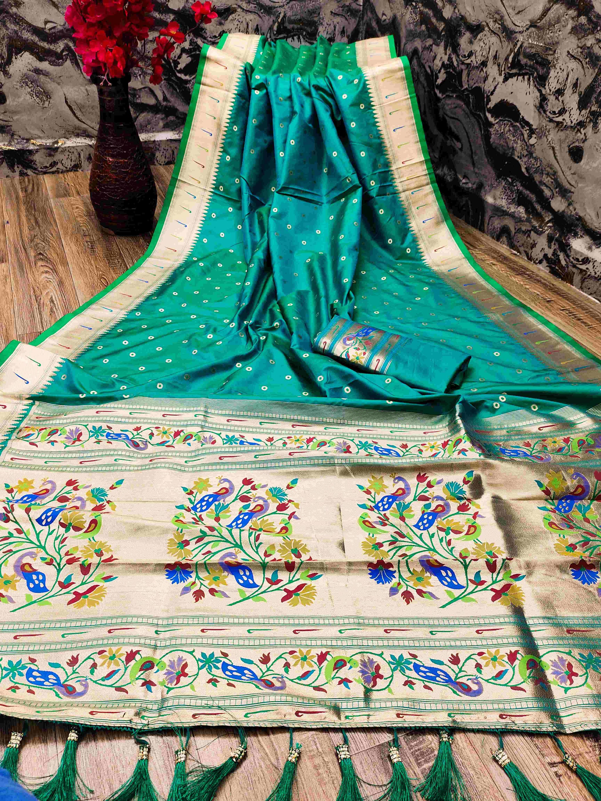Eye-catching Rama Paithani Silk Saree With Ethnic Blouse Piece