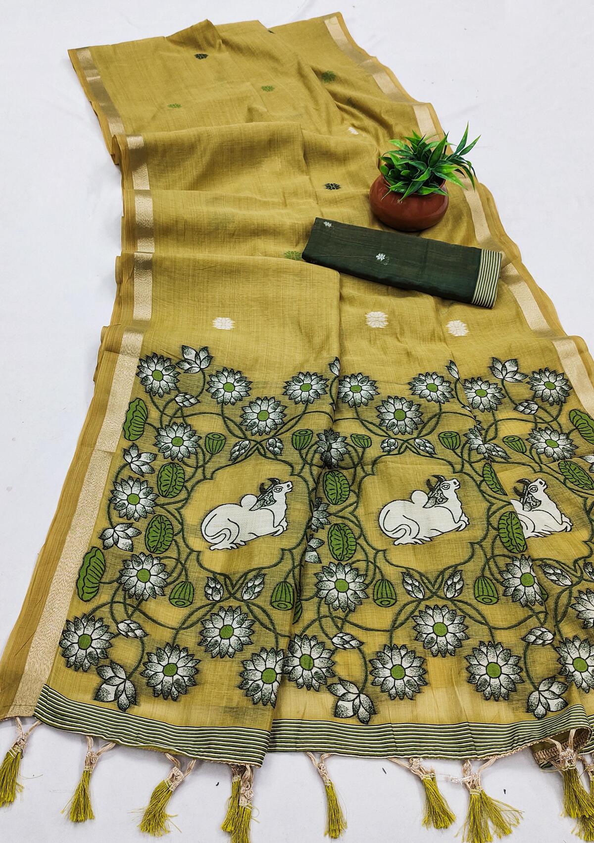 Elaborate Mustard Pure Munga Cotton Silk Saree With Denouement Blouse Piece