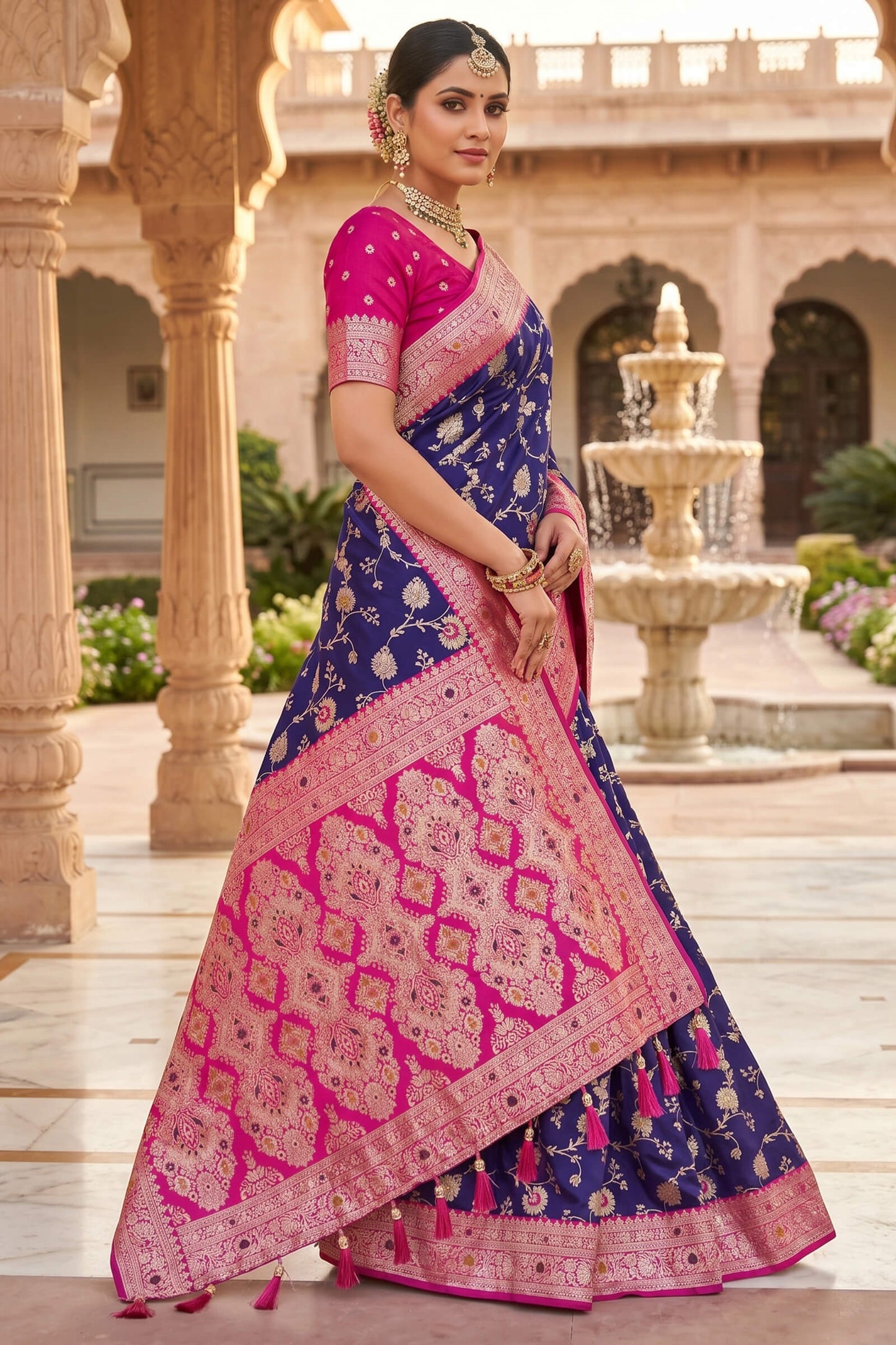 Enticing Purple Pure Zari Weaving Banarasi Silk Saree With Exceptional Blouse Piece