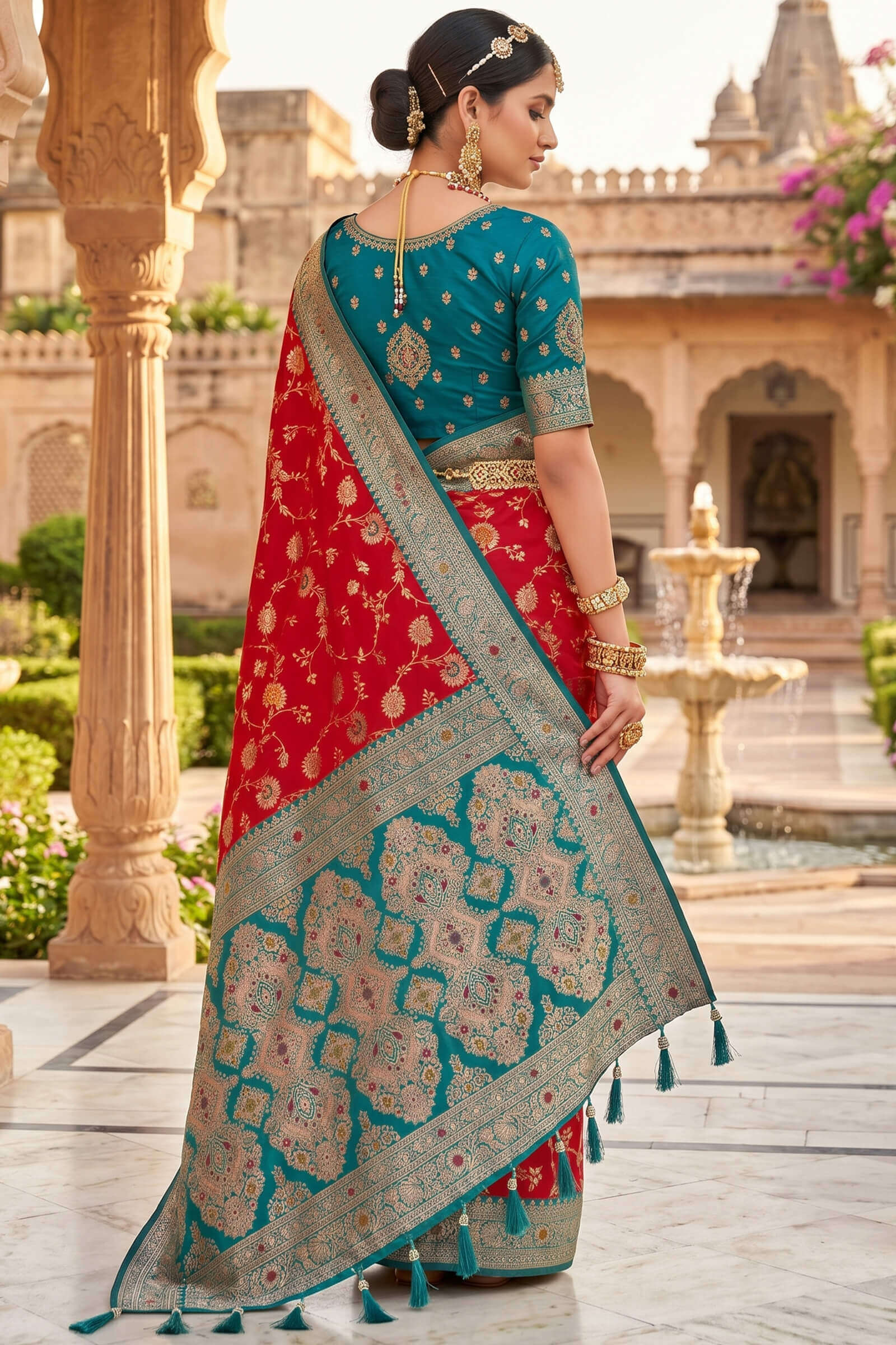 Posh Red Pure Zari Weaving Banarasi Silk Saree With Smashing Blouse Piece