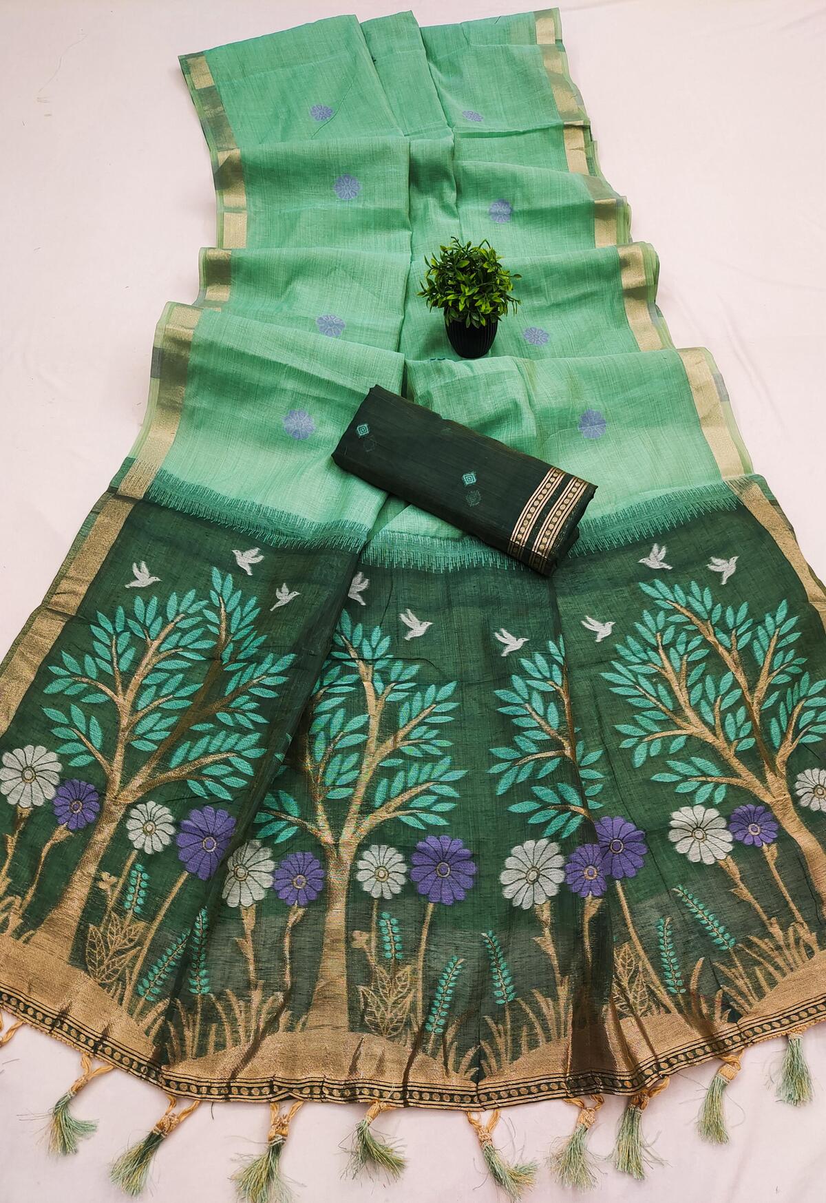 Glamorous Sea Green Pure Munga Cotton Silk Saree With Epiphany Blouse Piece