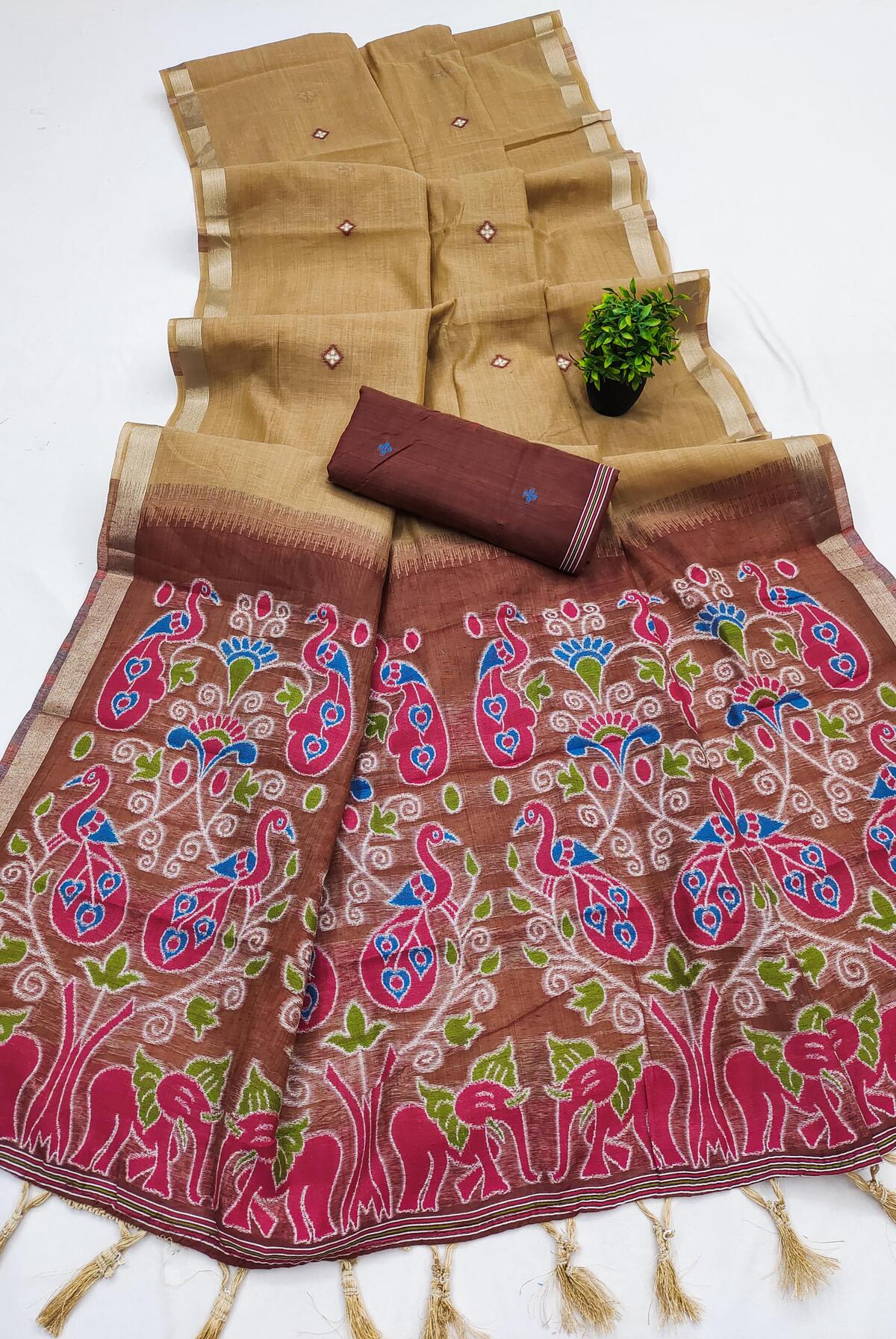 Quintessential Beige Pure Munga Cotton Silk Saree With Snazzy Blouse Piece