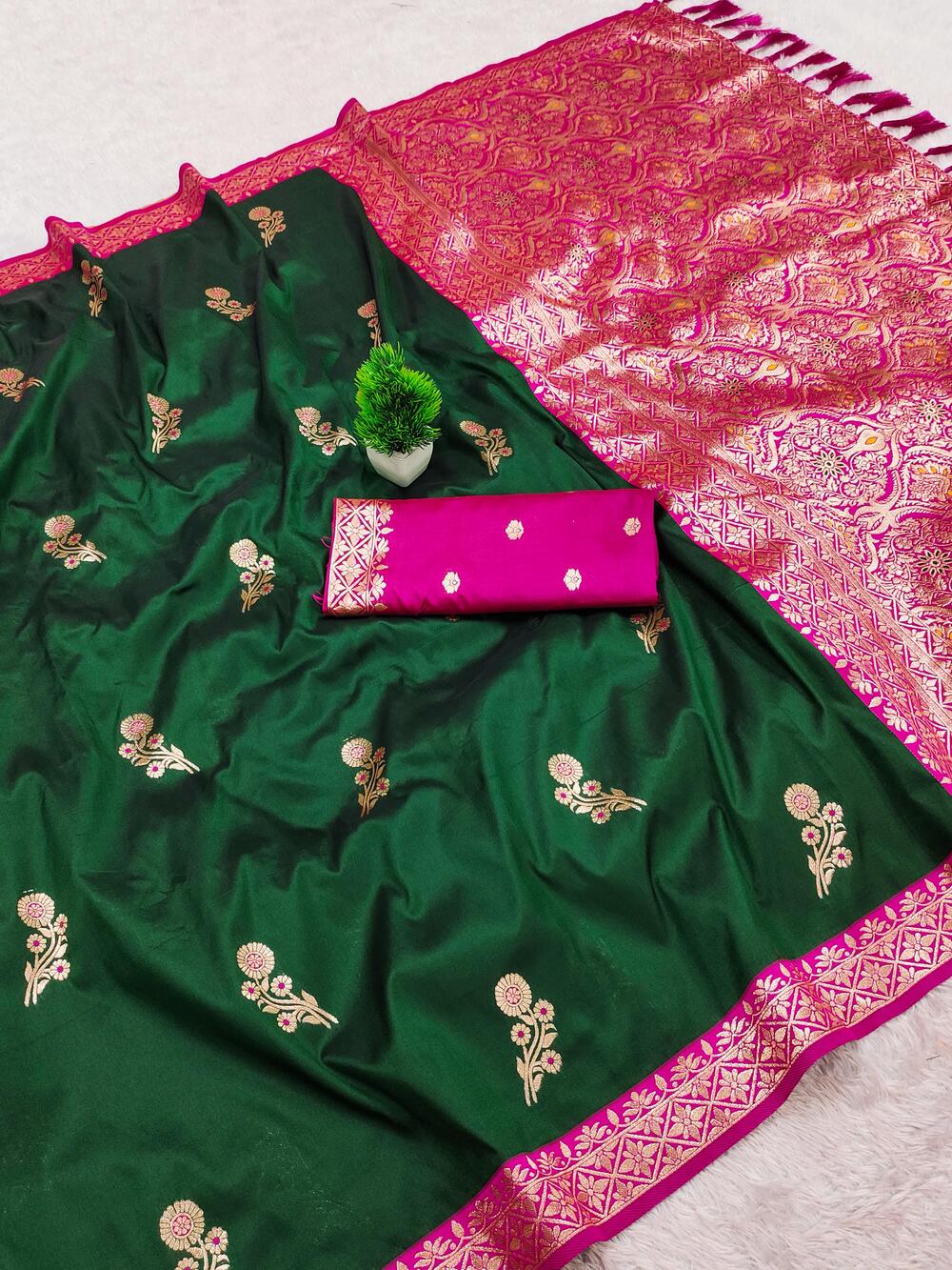 Sensational Dark Green Pure Zari Weaving Banarasi Silk Saree With Majestic Blouse Piece