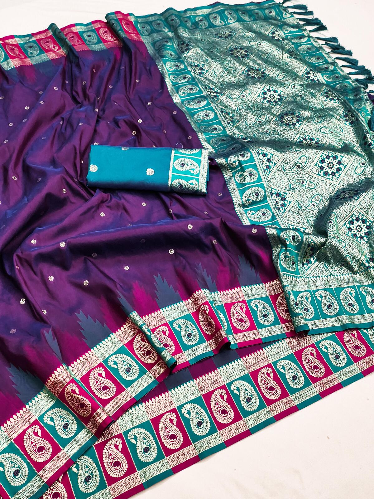Fairytale Royal Purple Pure Zari Weaving Banarasi Silk Saree With Luxuriant Blouse Piece