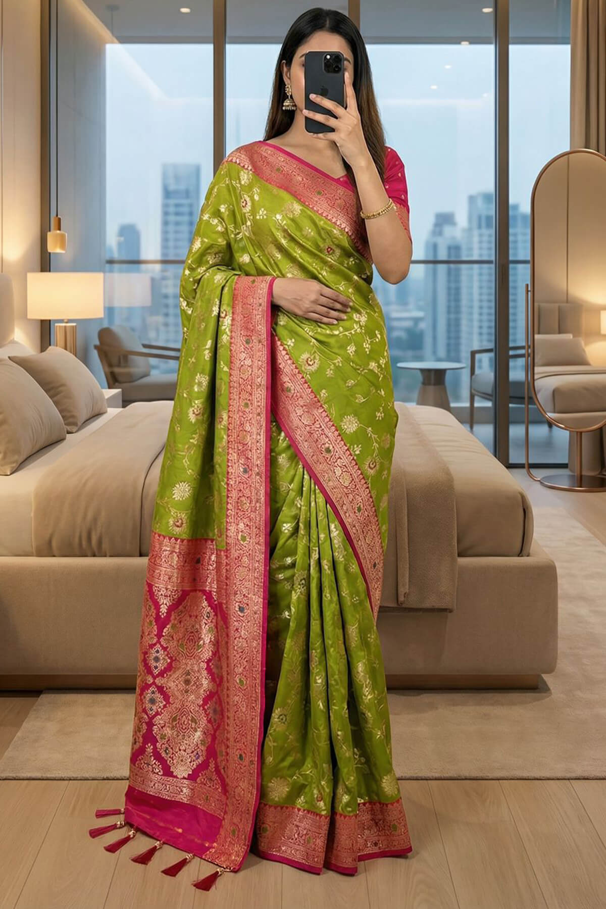 Imbrication Mehndi Pure Zari Weaving Banarasi Silk Saree With Sophisticated Blouse Piece