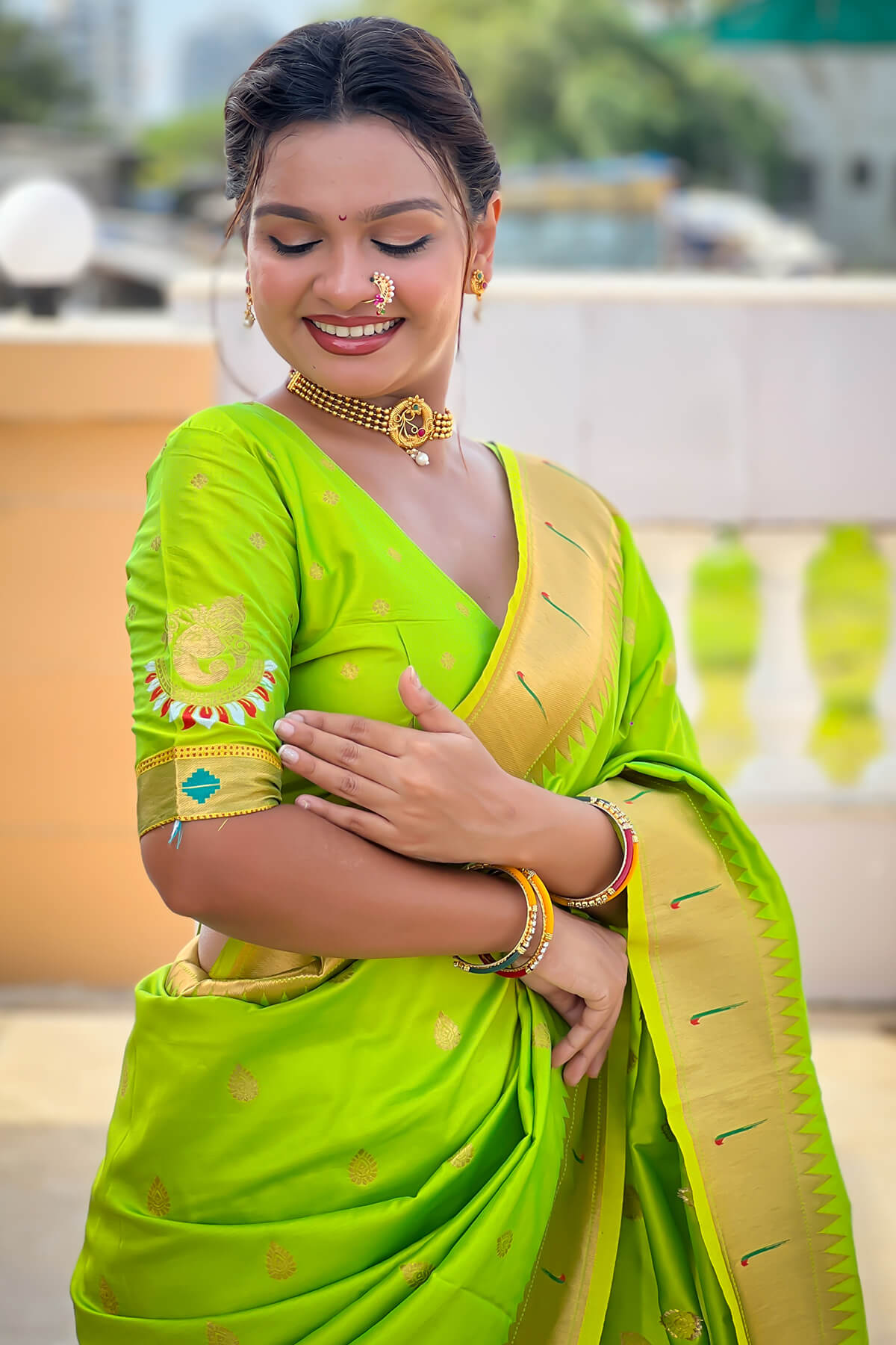 Desiring Parrot Paithani Silk Saree With Classic Blouse Piece