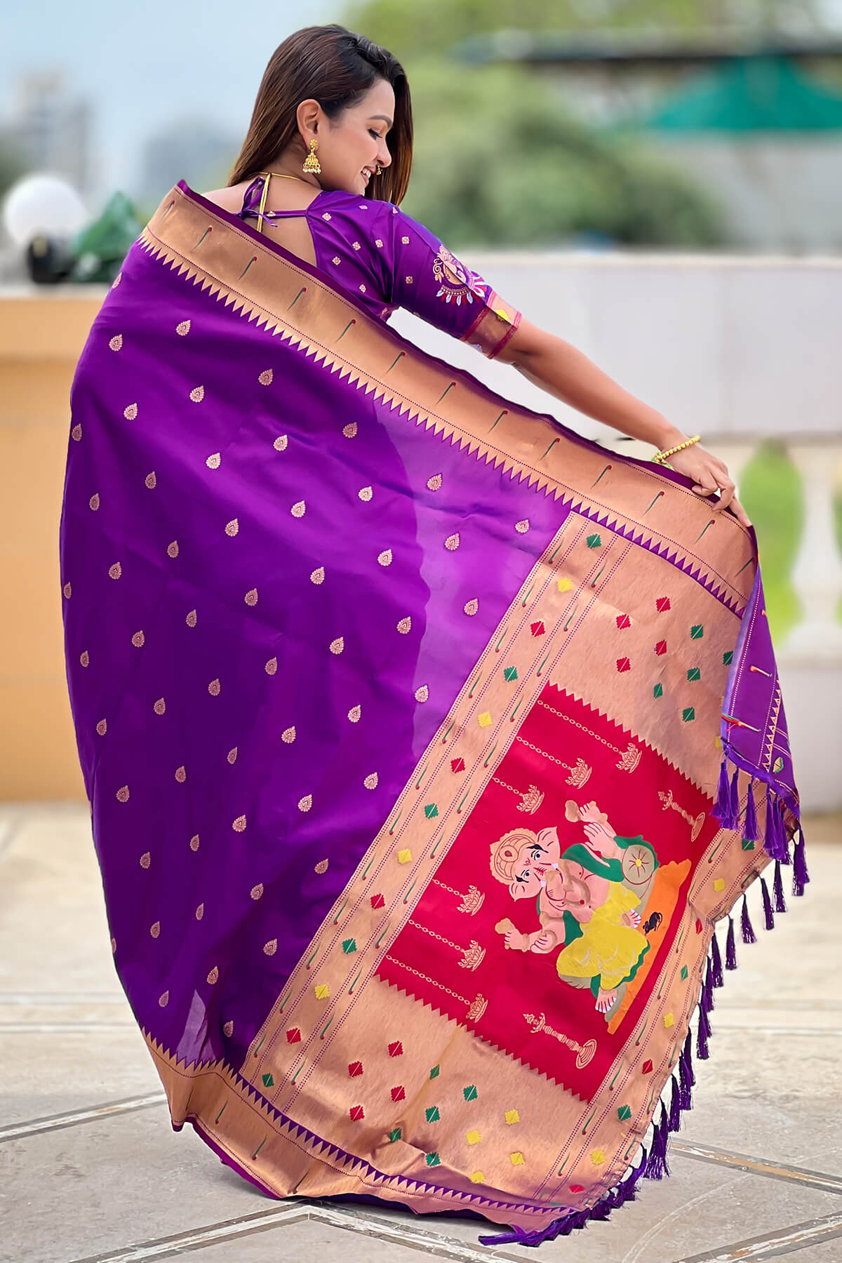 Designer Purple Paithani Silk Saree With Staggering Blouse Piece