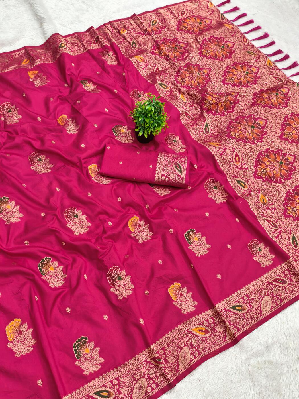 Smart Dark Pink Viscose Dola Silk Saree With Glamorous Blouse Piece
