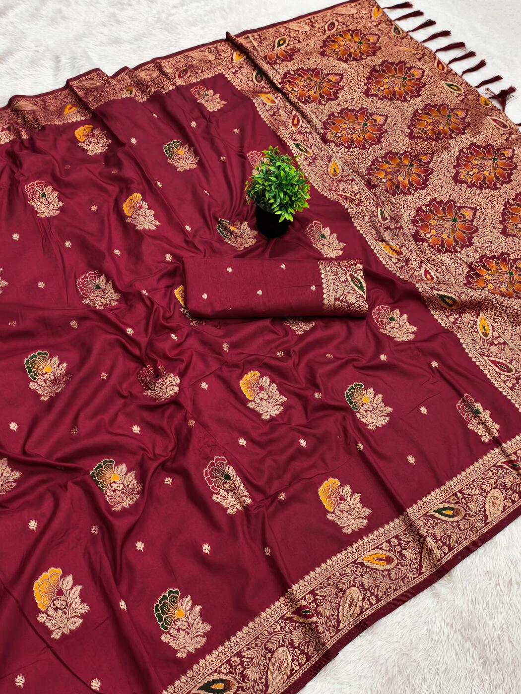 Flameboyant Wine Viscose Dola Silk Saree With Beguiling Blouse Piece