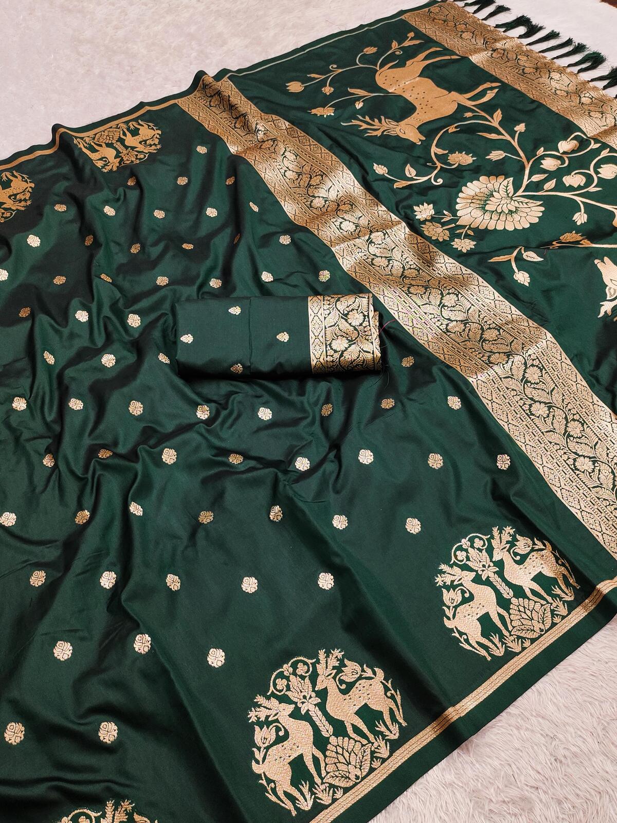 Gratifying Dark Green Pure Zari Weaving Banarasi Silk Saree With Classy Blouse Piece
