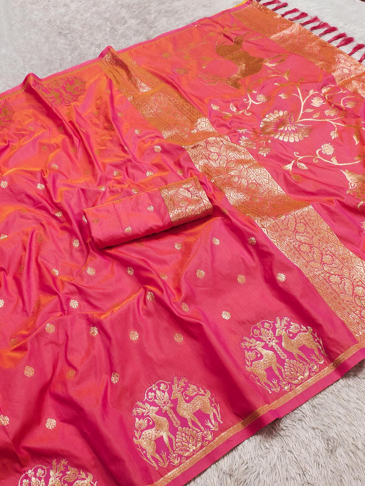 Delightful Pink Pure Zari Weaving Banarasi Silk Saree With Blissful Blouse Piece