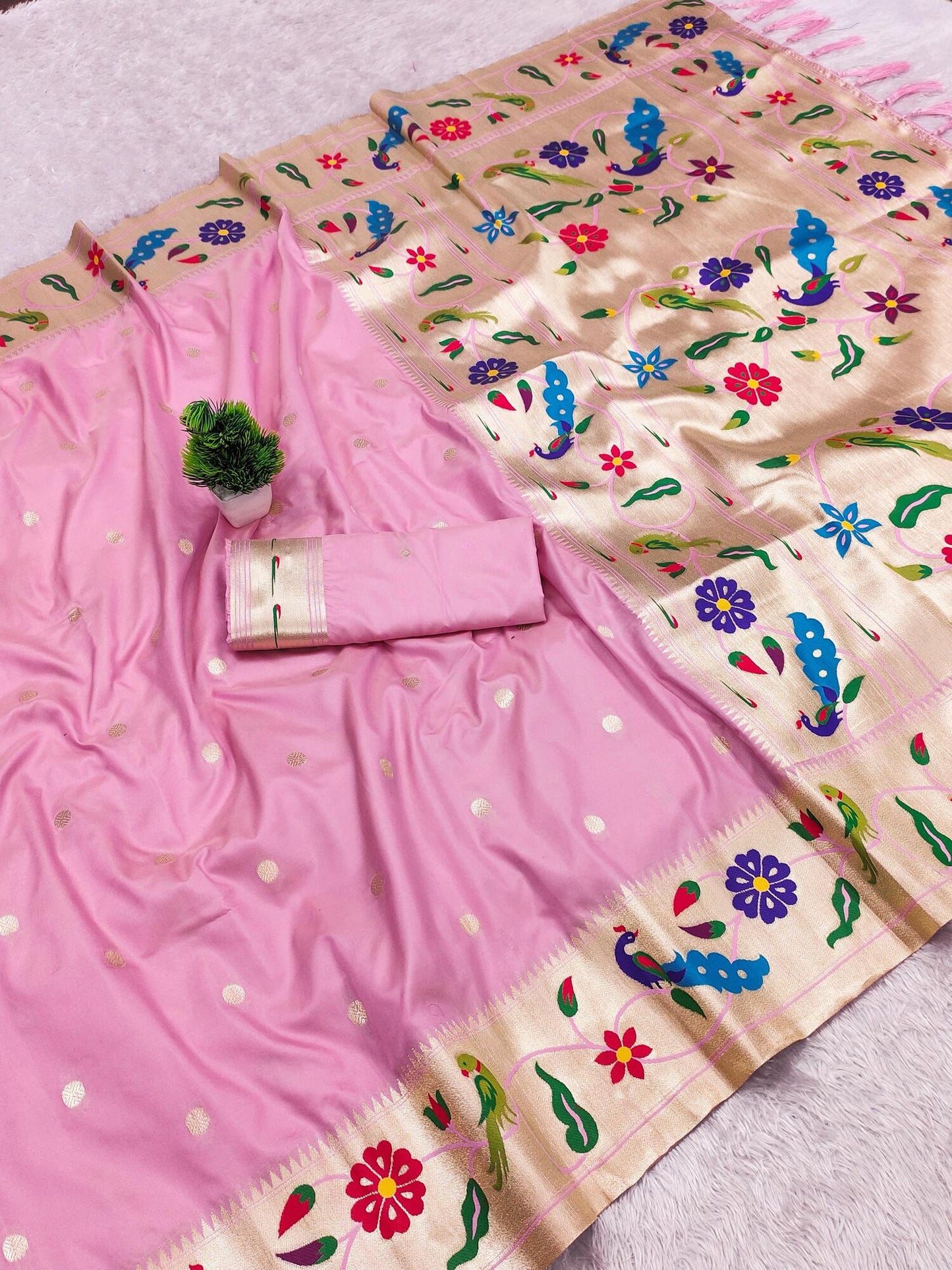 Resonant Baby Pink Paithani Silk Saree With Mellifluous Blouse Piece