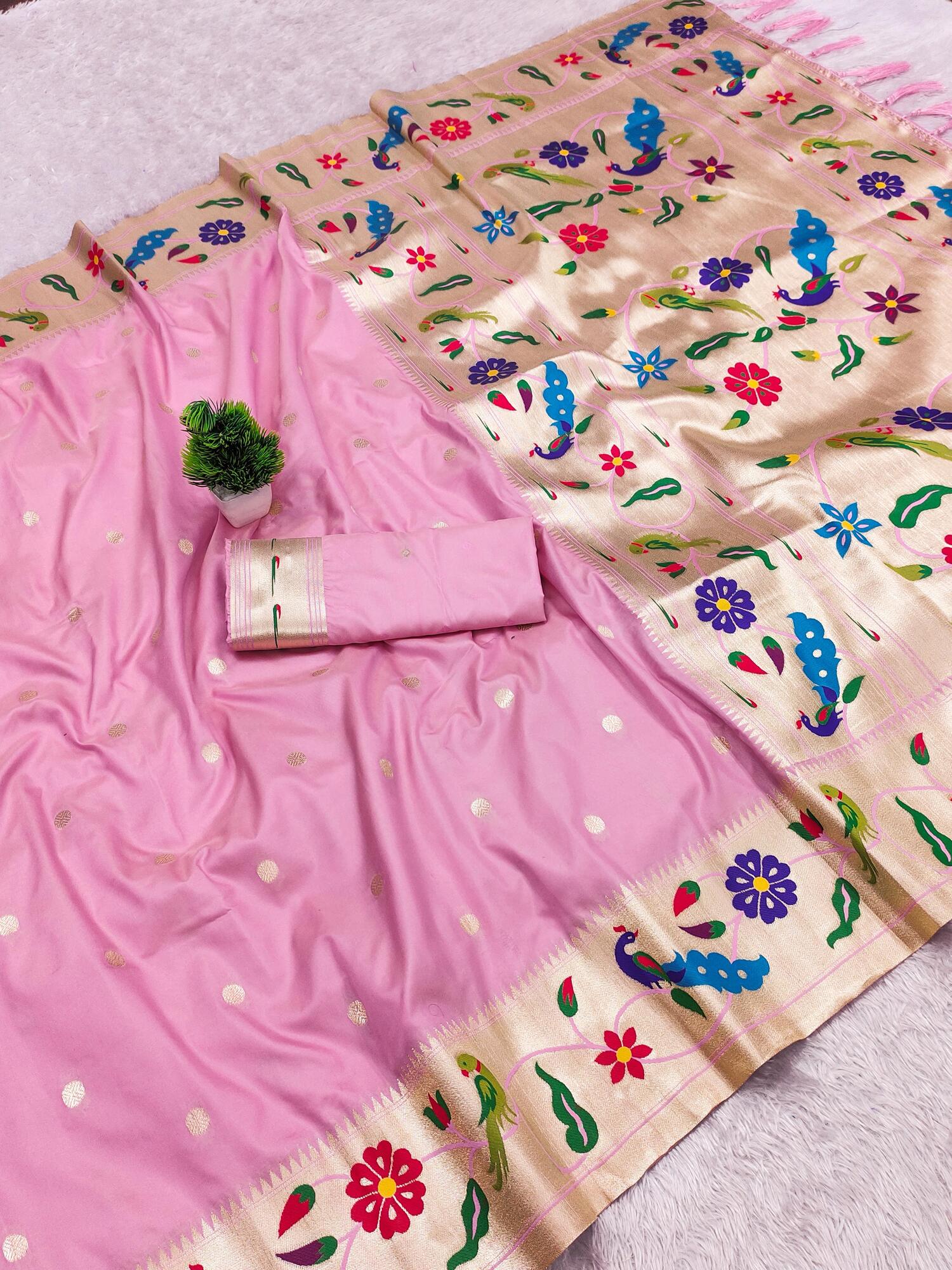 Resonant Baby Pink Paithani Silk Saree With Mellifluous Blouse Piece