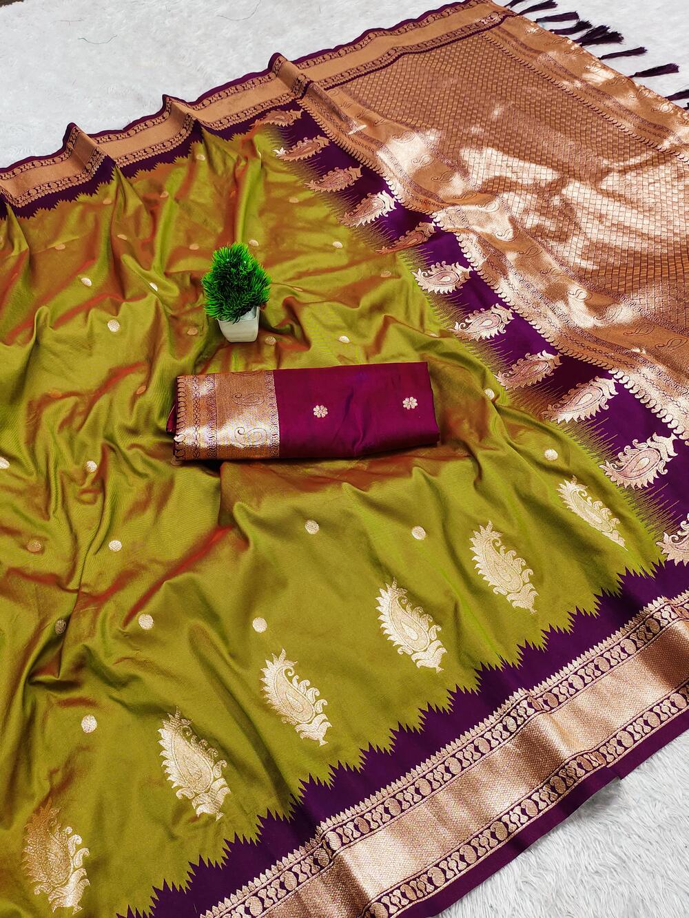 Staring Mustard Pure Zari Weaving Banarasi Silk Saree With Lustrous Blouse Piece