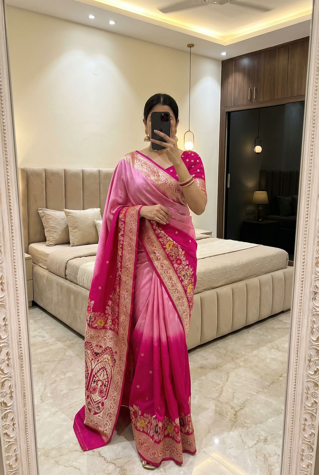 Entrancing Dark Pink Viscose Dola Silk Saree With Invaluable Blouse Piece