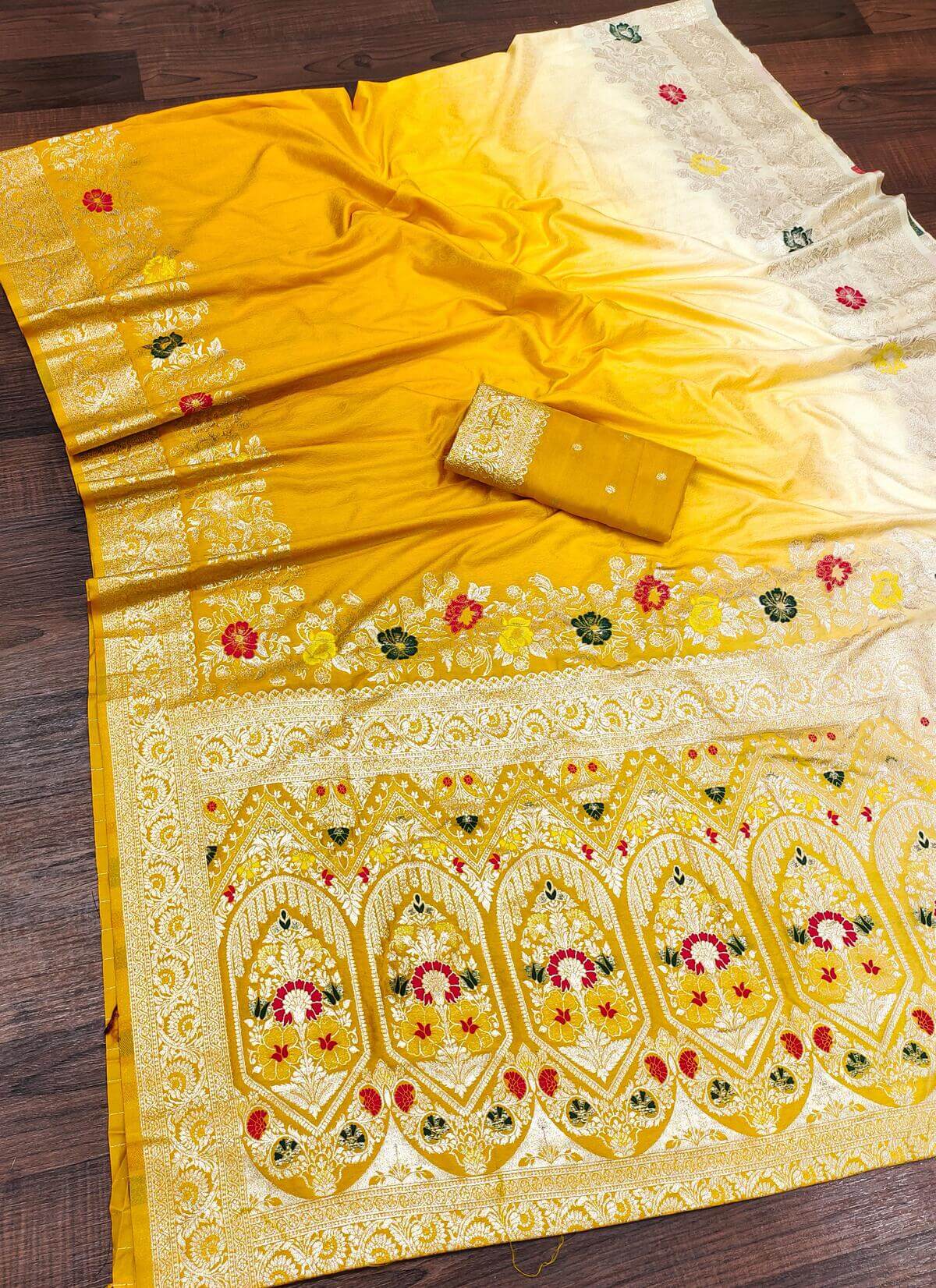 Artistic Yellow Viscose Dola Silk Saree With Dazzling Blouse Piece