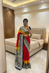 Exuberant Red Banarasi Dola Silk Saree With Enamoring Blouse Piece