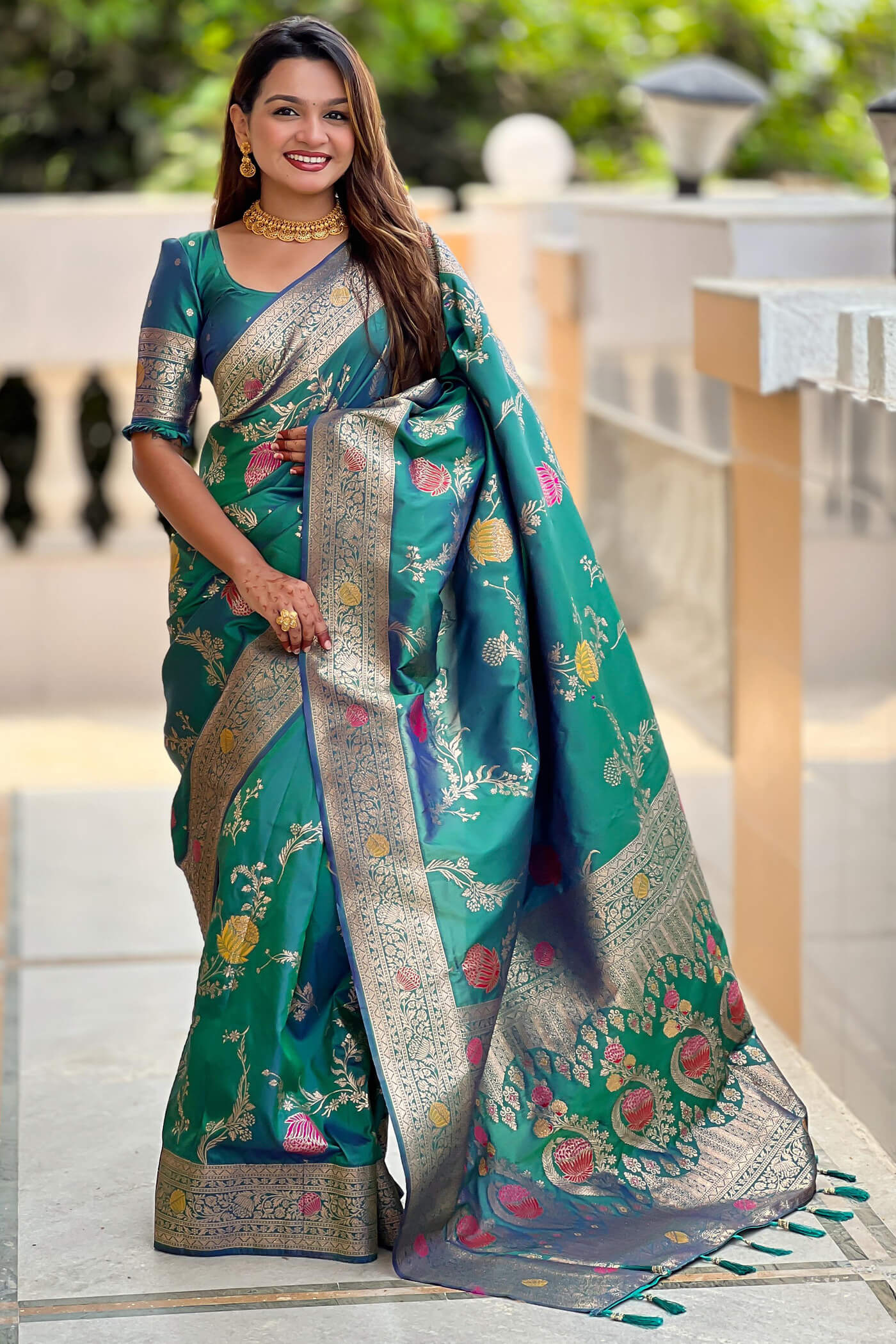 Vivacious Sea Green Pure Zari Weaving Banarasi Silk Saree With Hypnotic Blouse Piece