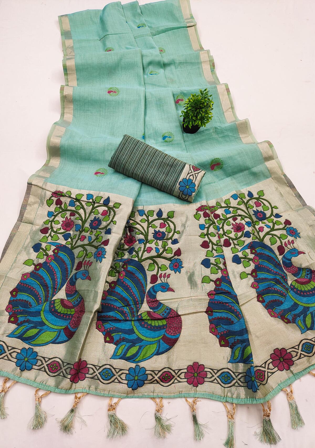 Gratifying Sea Green Pure Munga Cotton Silk Saree With Serendipity Blouse Piece