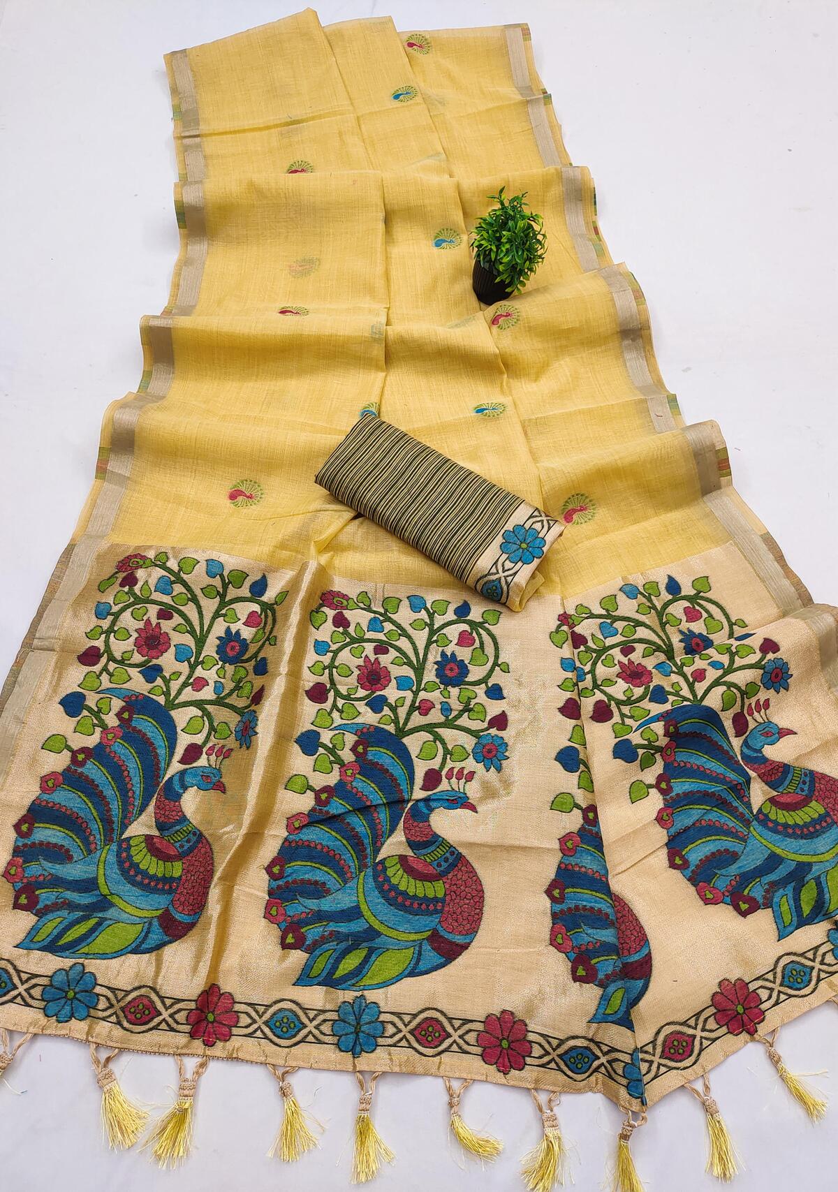 Delectable Yellow Pure Munga Cotton Silk Saree With Adoring Blouse Piece