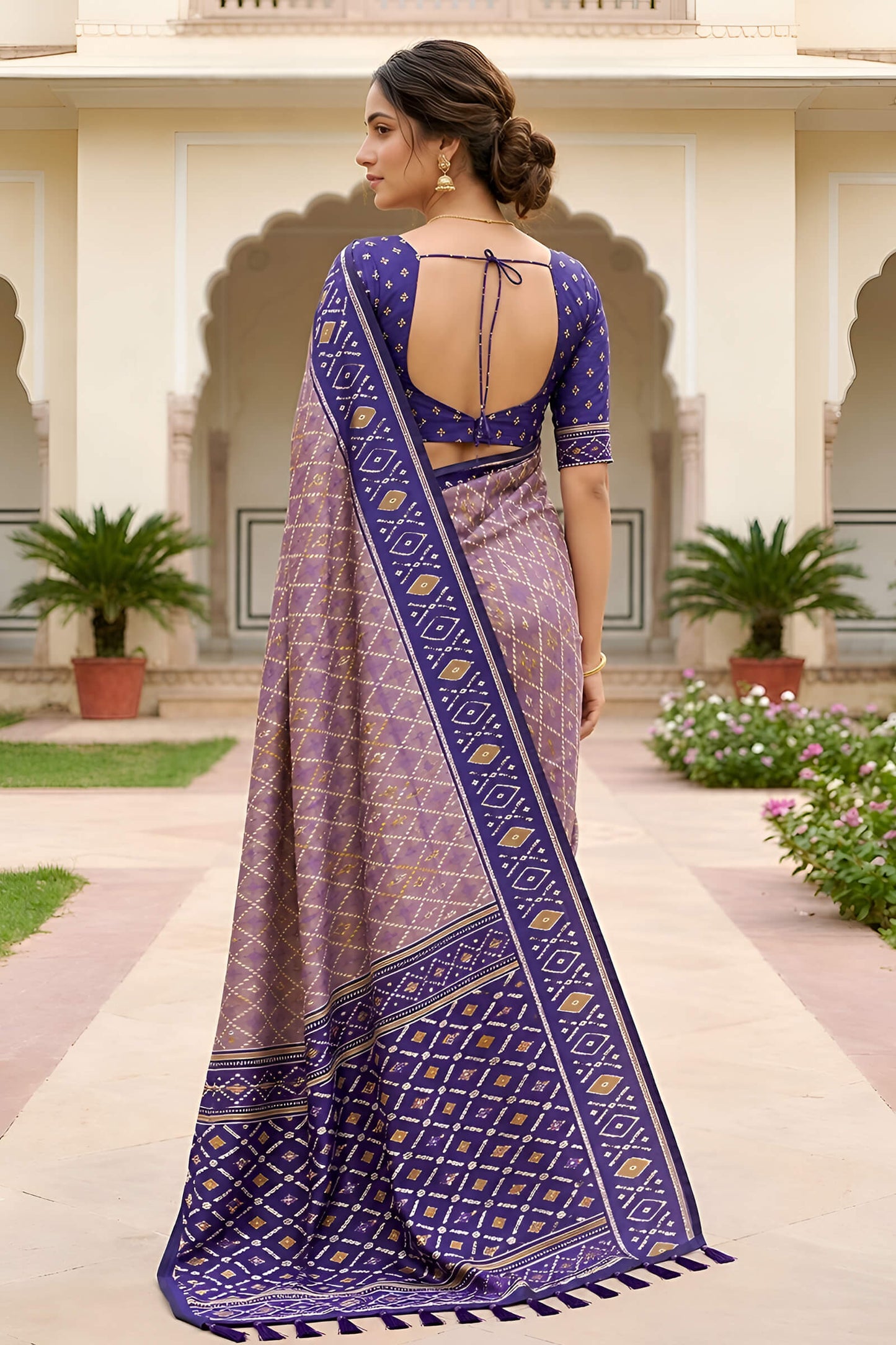 Ailurophile Lavender Patola Silk Saree with Lagniappe Blouse Piece