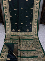 Evanescent Dark Green Pure Zari Weaving Banarasi Silk Saree With Flaunt Blouse Piece