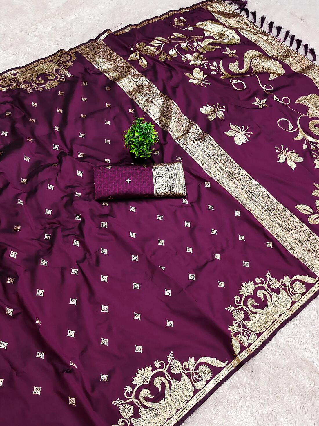 Gleaming Wine Pure Zari Weaving Banarasi Silk Saree With Woebegone Blouse Piece