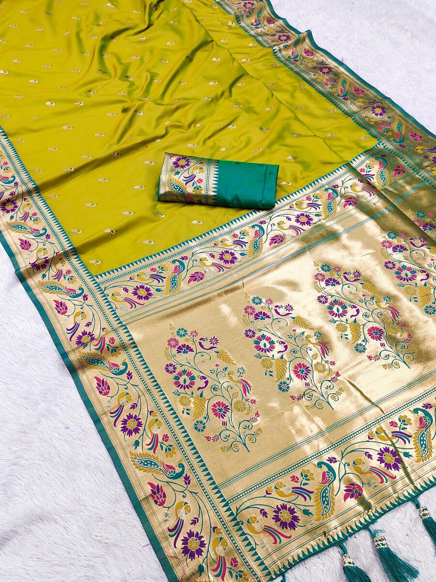 Ideal Parrot Paithani Silk Saree With Girlish Blouse Piece