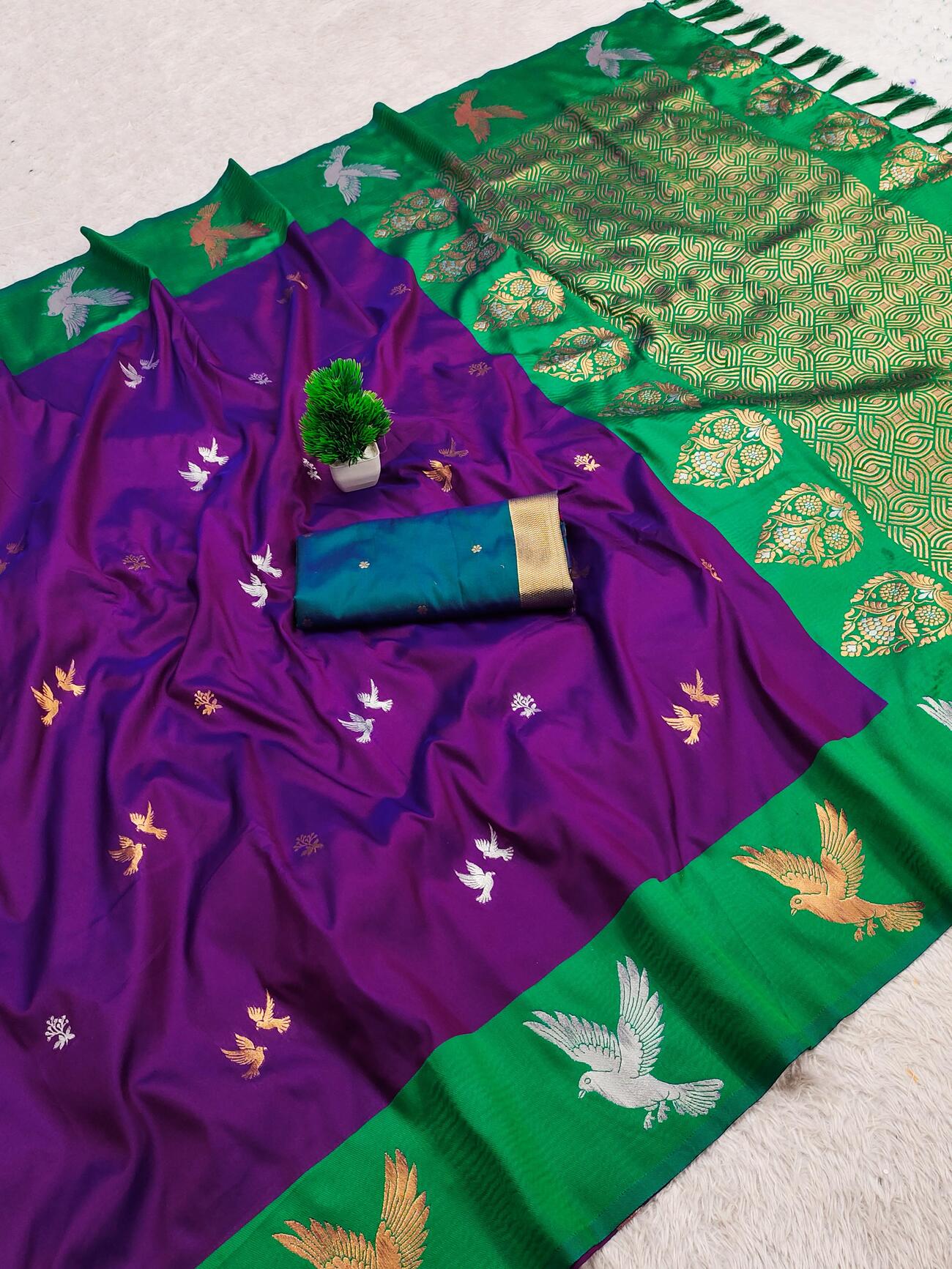 Rhapsodic Purple Pure Zari Weaving Banarasi Silk Saree With Ethereal Blouse Piece