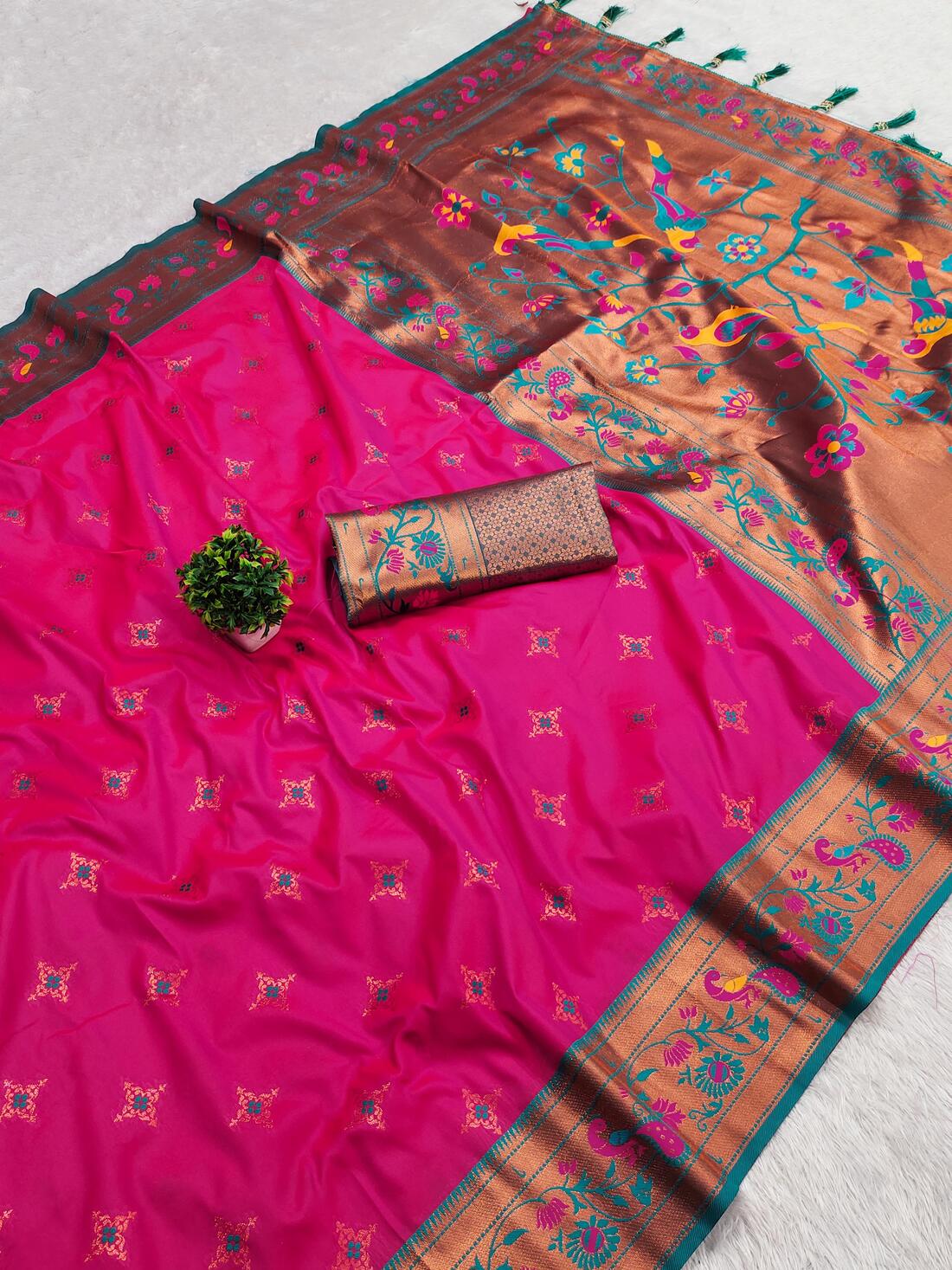 Amazing Dark Pink Paithani Silk Saree With Prominent Blouse Piece