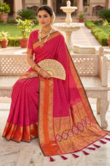 Bucolic Dark Pink Pure Zari Weaving Banarasi Silk Saree With Fancifull Blouse Piece
