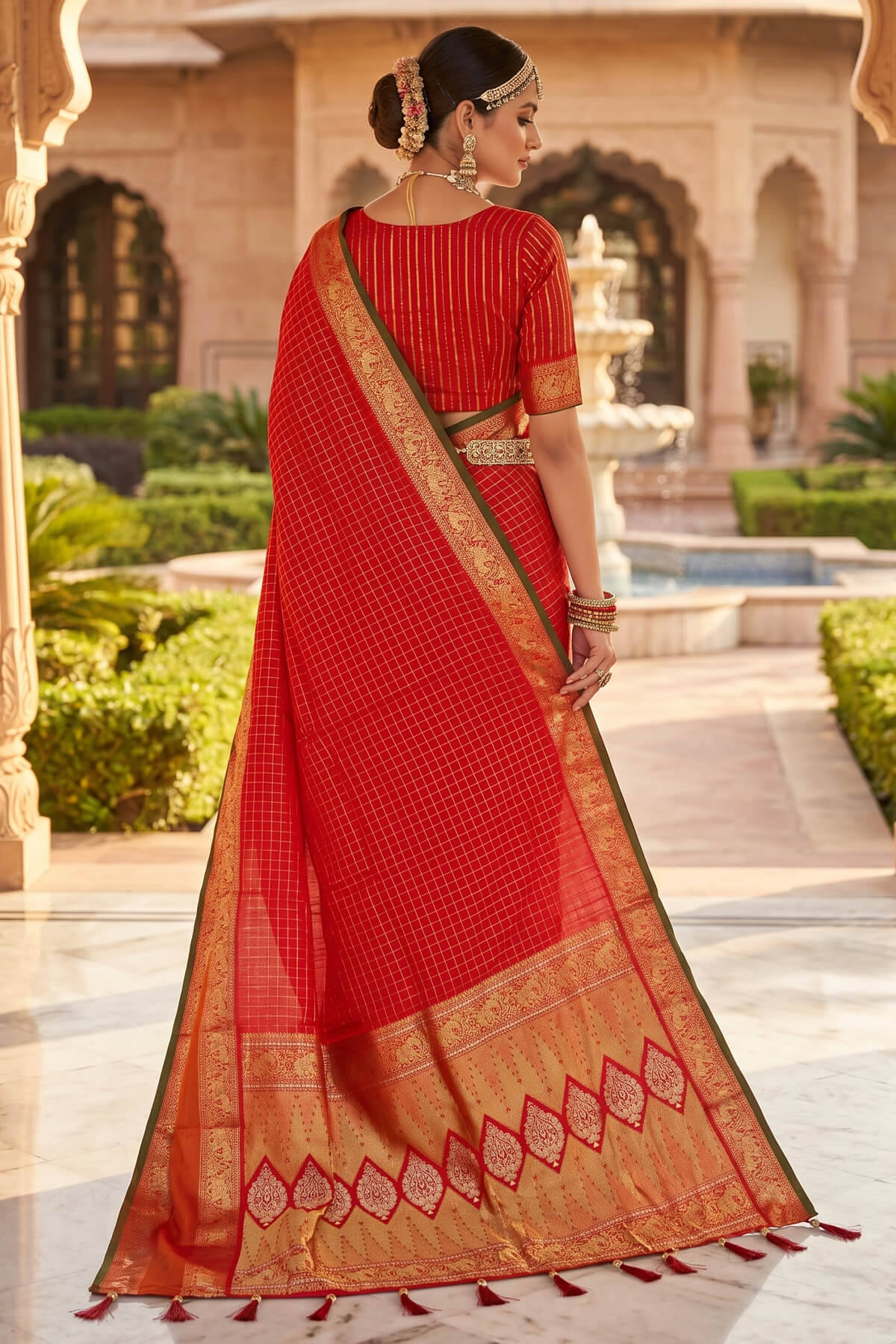 Flaunt Red Pure Zari Weaving Banarasi Silk Saree With Rhapsodic Blouse Piece