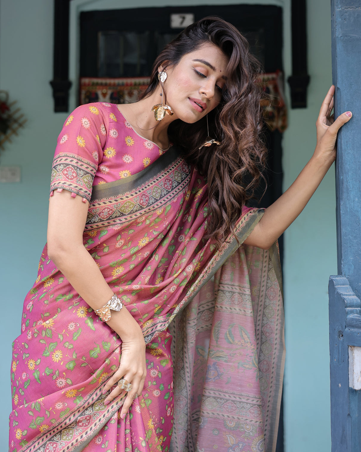 Rani pink handloom cotton saree with yellow floral print royal horse pallu