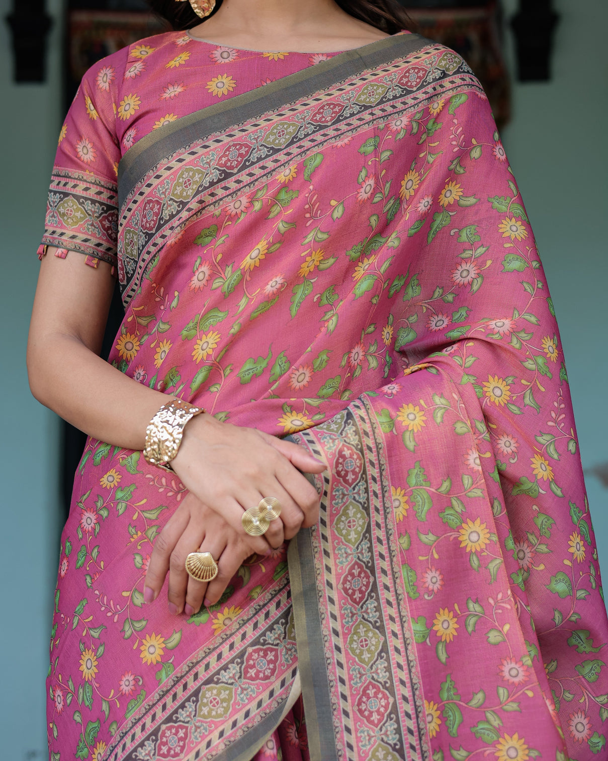 Rani pink handloom cotton saree with yellow floral print royal horse pallu