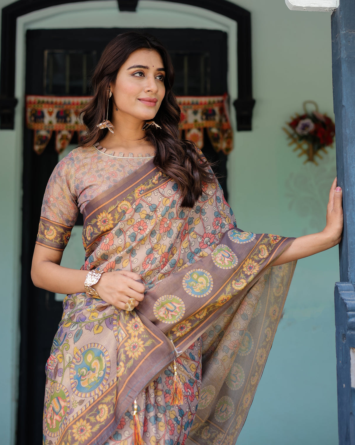 Mauve beige handloom cotton saree with pastel floral print royal tree elephant pallu